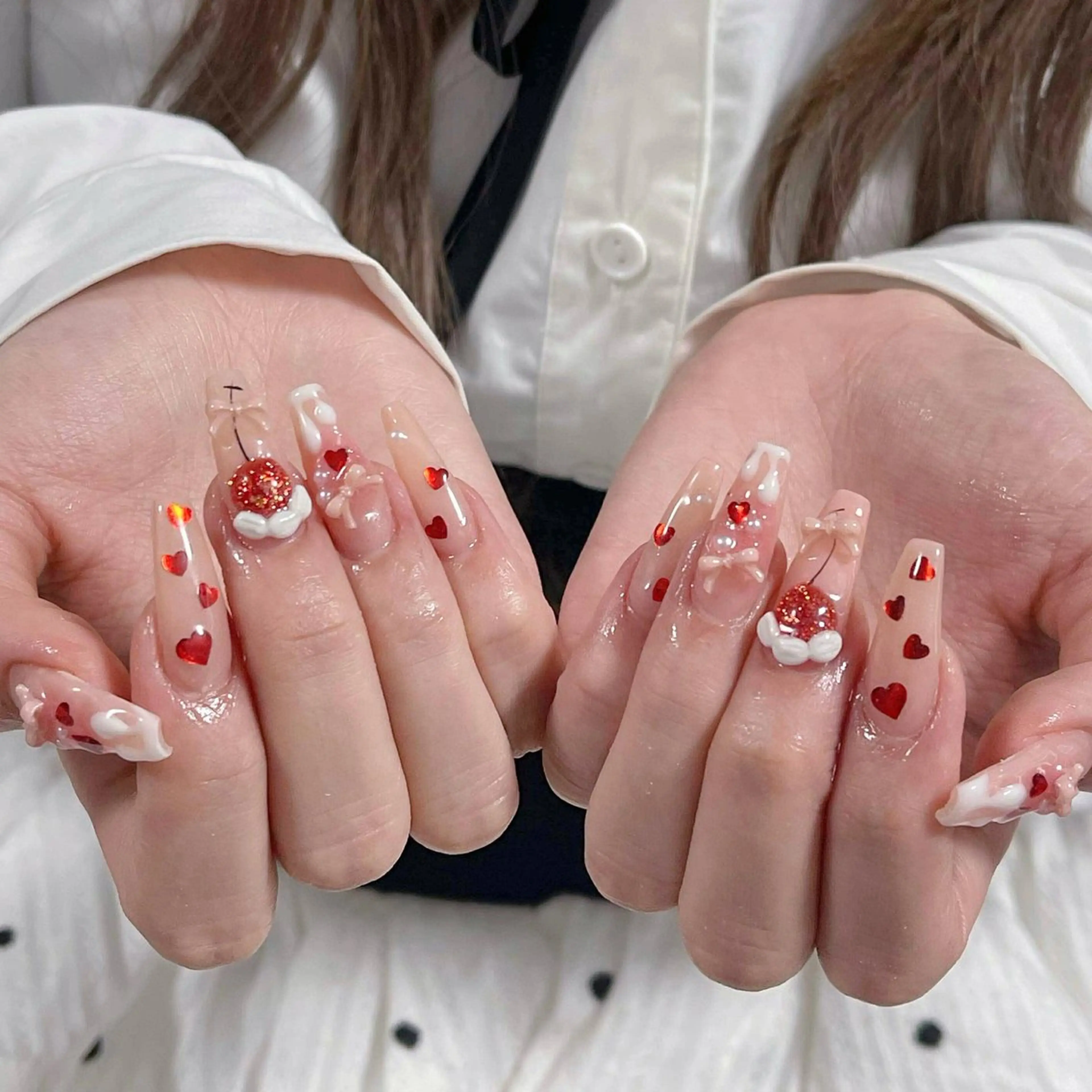 ネイル オーロラネイル クリアネイル 成人式 フラッシュネイル ジェルネイル ハンドネイル Amee Nail Salonのネイルデザイン