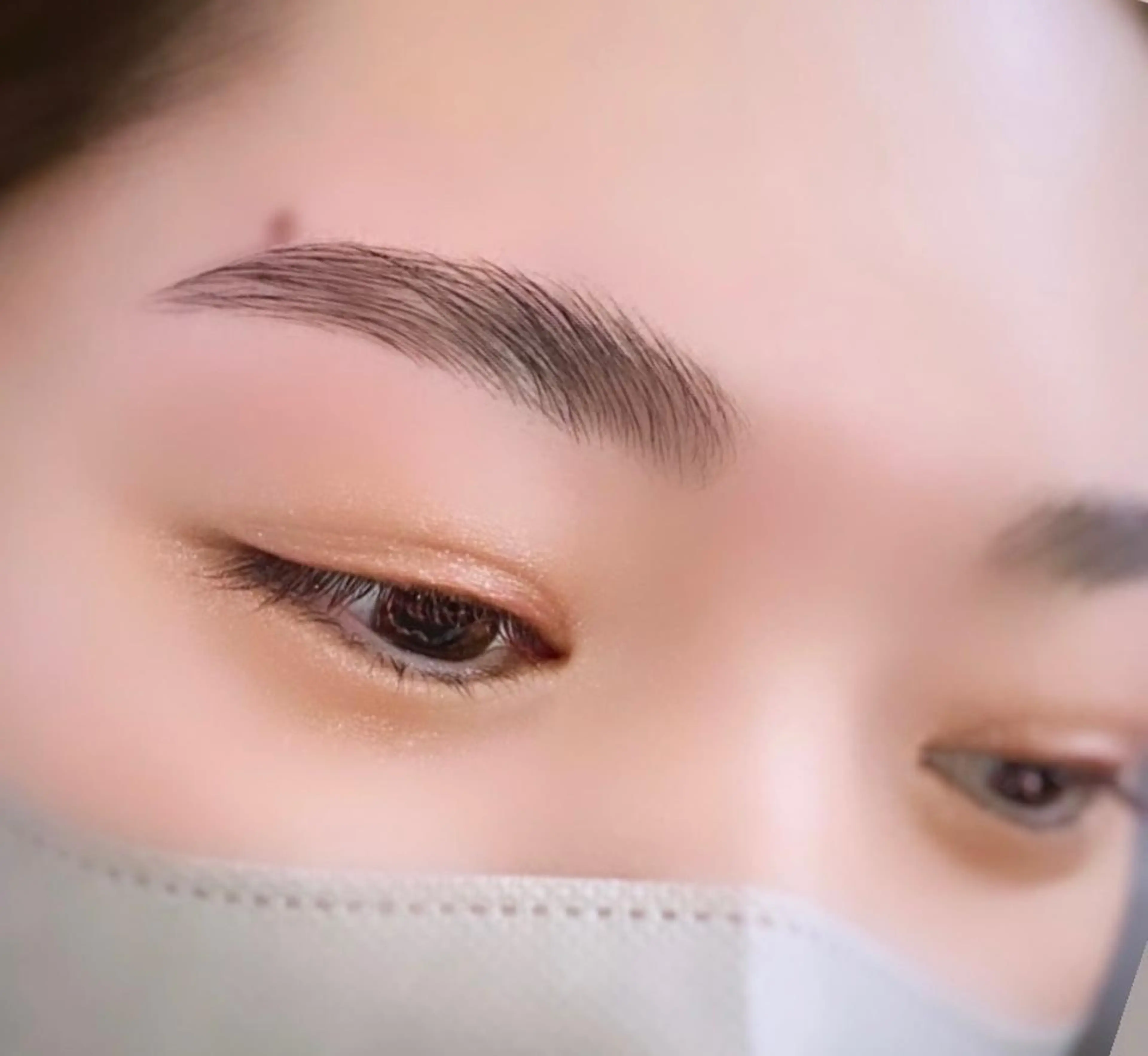 ‼️ご予約はホットペッパーからお願いいたします‼️★ハリウッドブロウリフト★話題の垢抜け眉✨眉毛を変えて運気アップ↑の写真