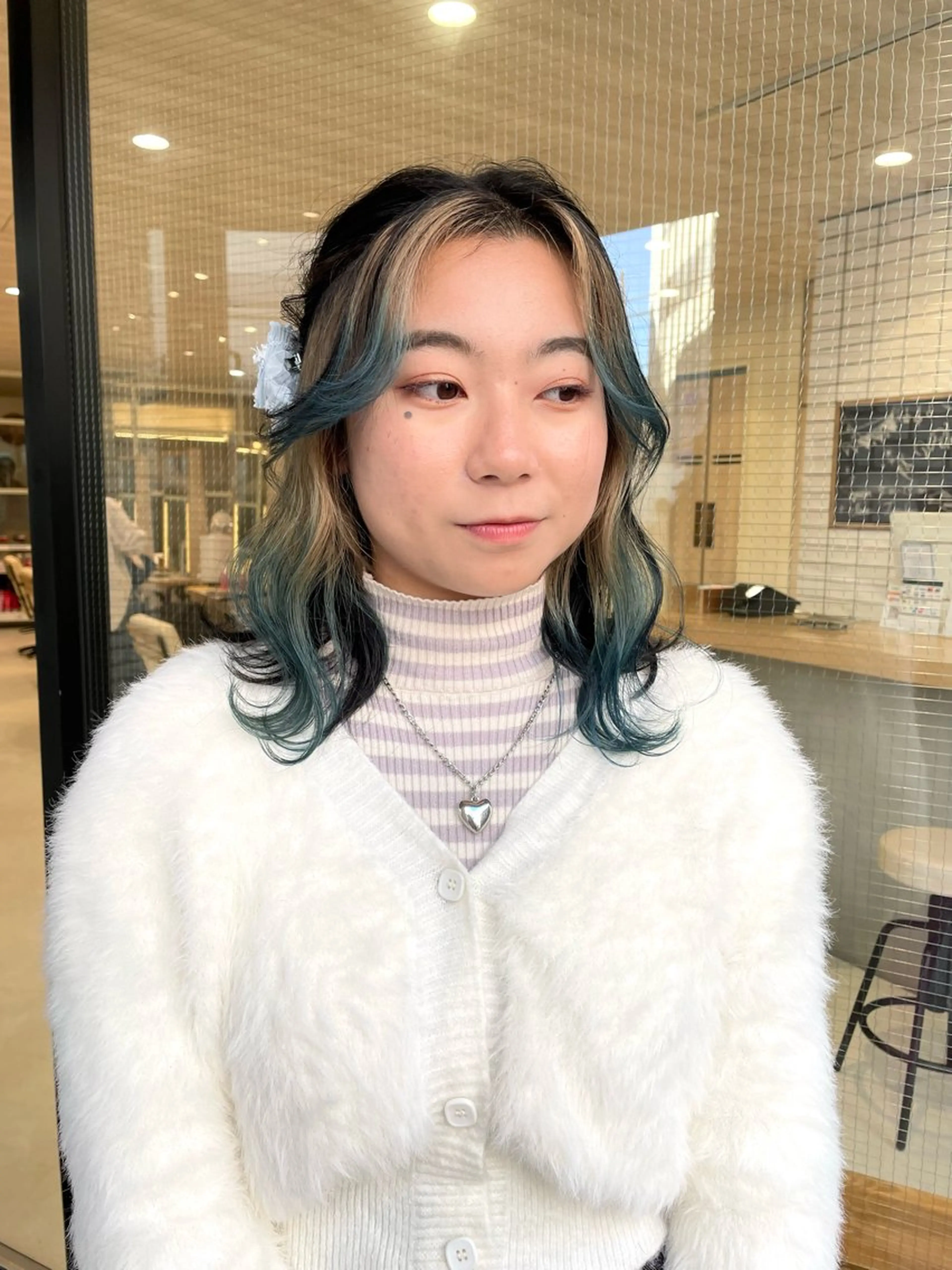 ミディアム カット ヘアカラー haru/レイヤー/ ウルフのヘアスタイル