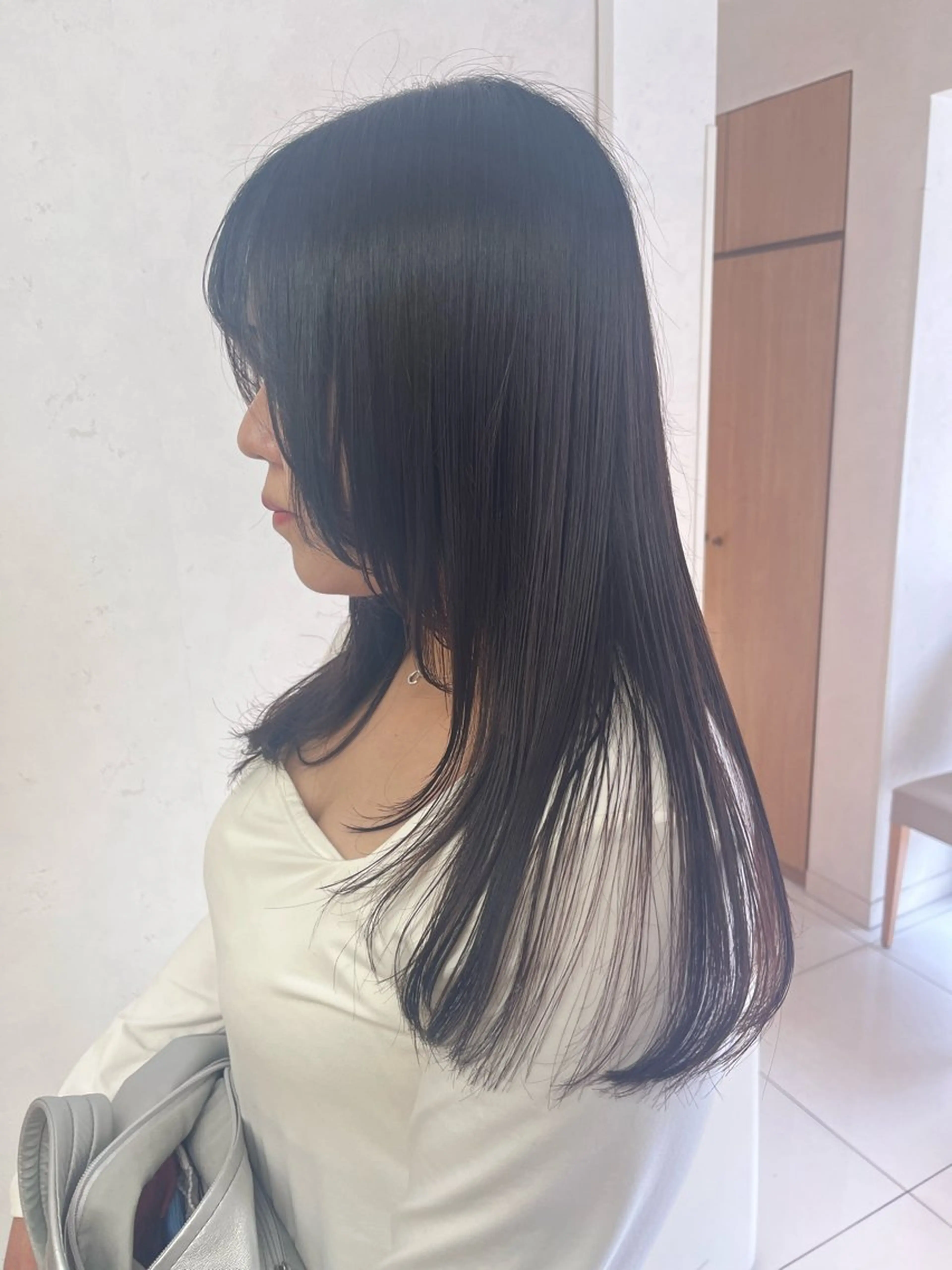 ロング カット ナチュラルベージュ/ 顔周りカット/由喜のヘアスタイル