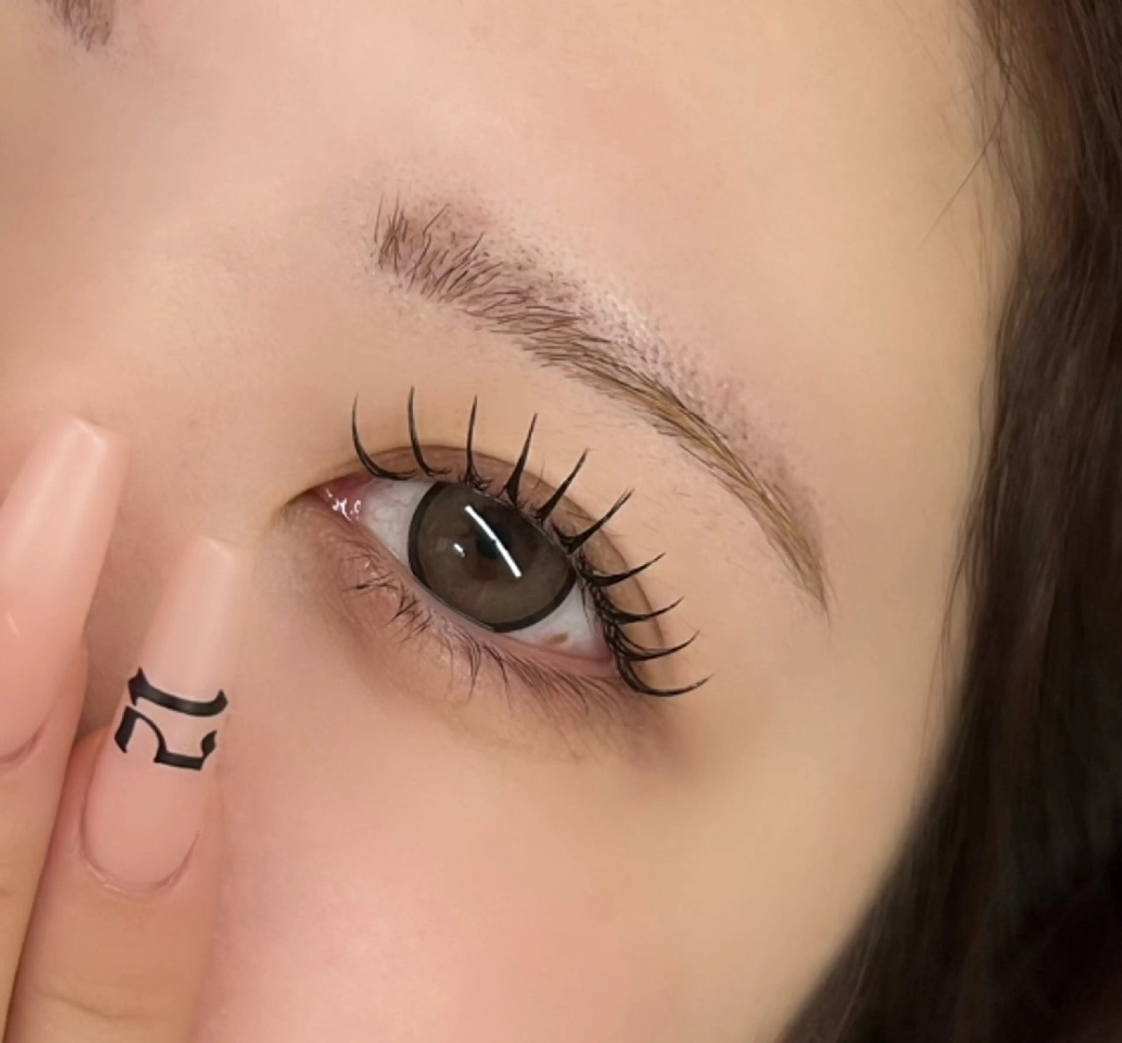 マツエク・マツパ Lill  by  Flag  上通店所属・LillbyFlag / RYUのマツエク・マツパデザイン