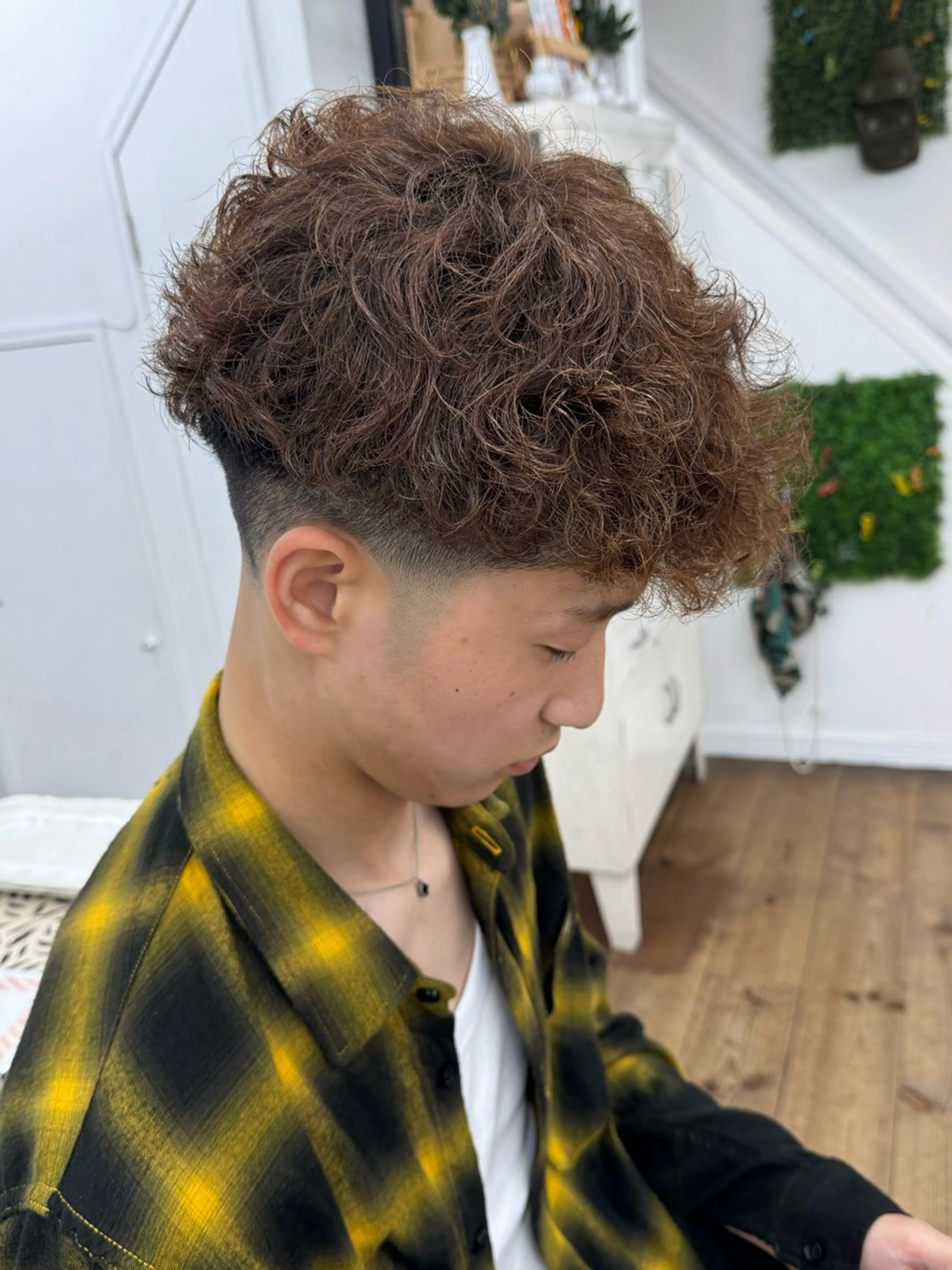 ショート メンズ フェードカット 刈り上げ くせ毛 メンズ特化サロン ユウヘイのヘアスタイル