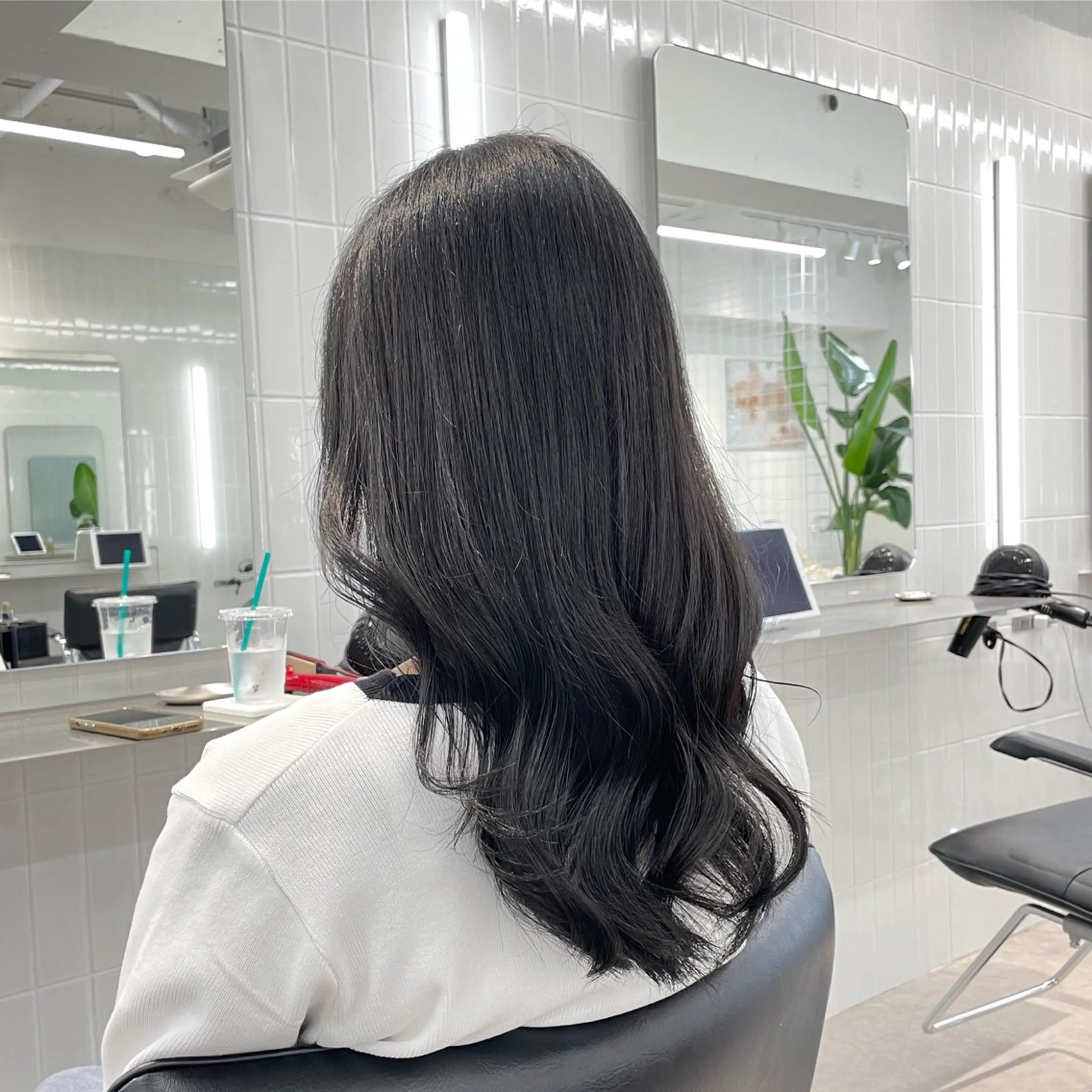 ロング カラー ヘアアレンジ ヘアカラー トリートメント ショート/ボブ/似 合わせ/顔周りカットのヘアスタイル