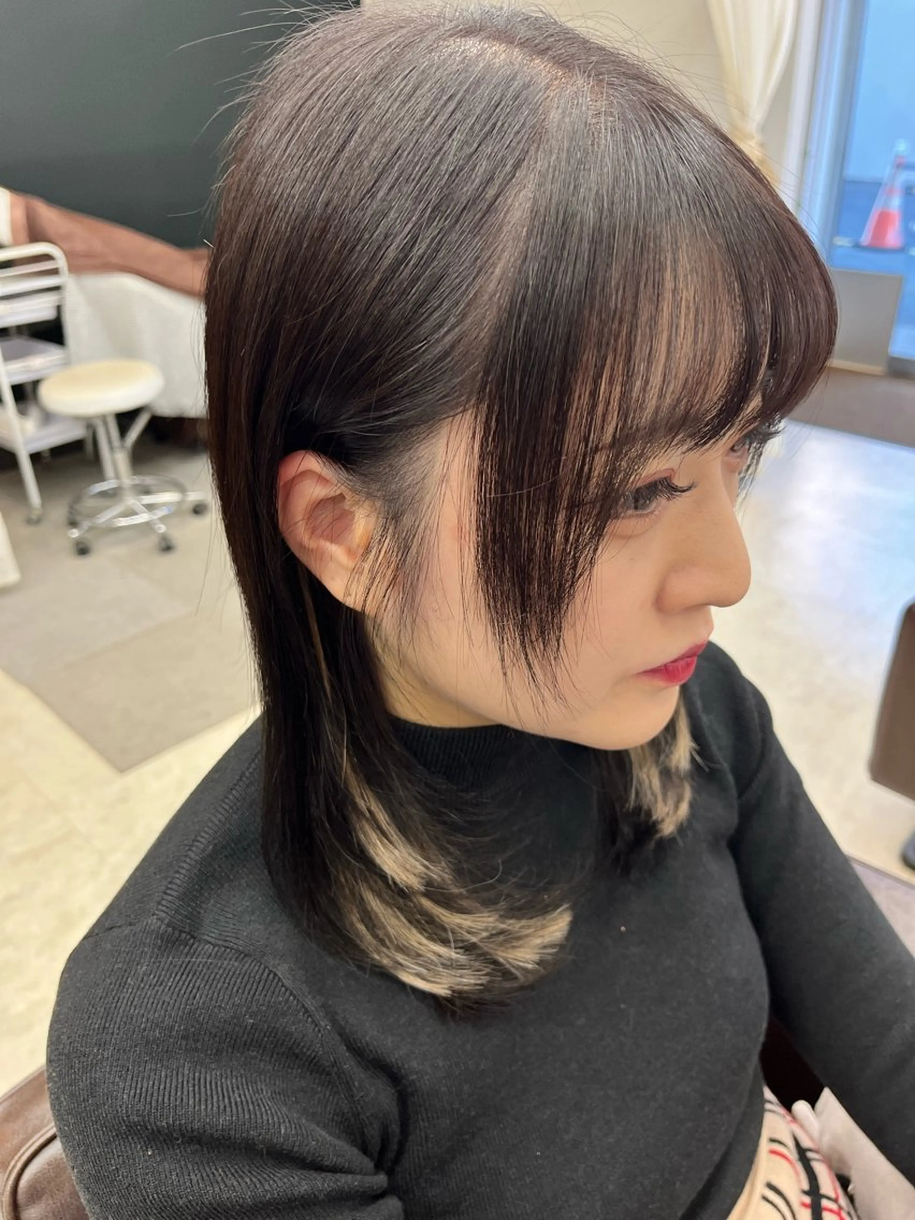 ミディアム カラー イヤリングカラー エクステ Crescere所属・小島 凜のヘアスタイル