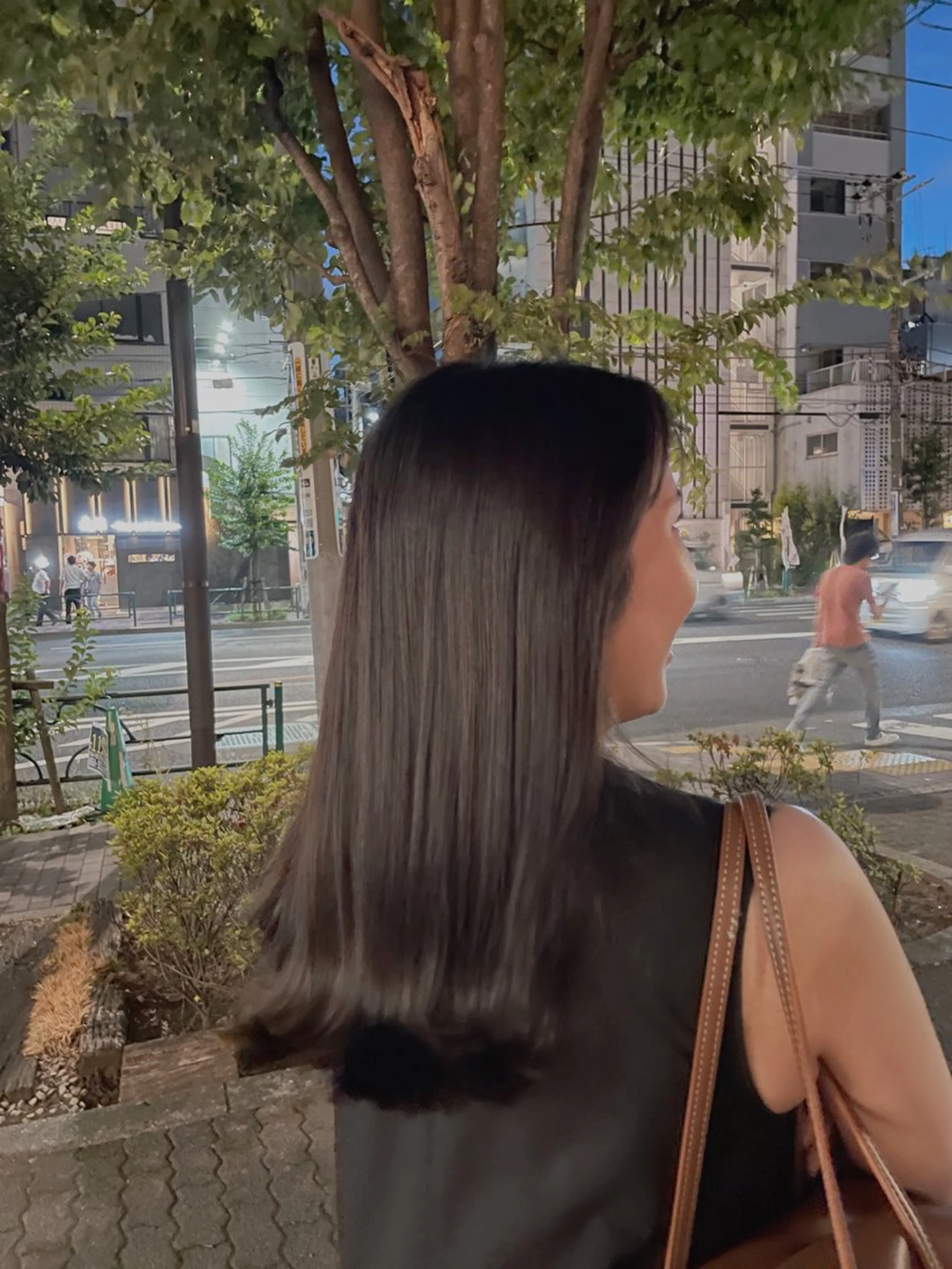 ロング カラー グレージュ カーキグレージュ ナチュラル🧡可愛い MINAMIのヘアスタイル