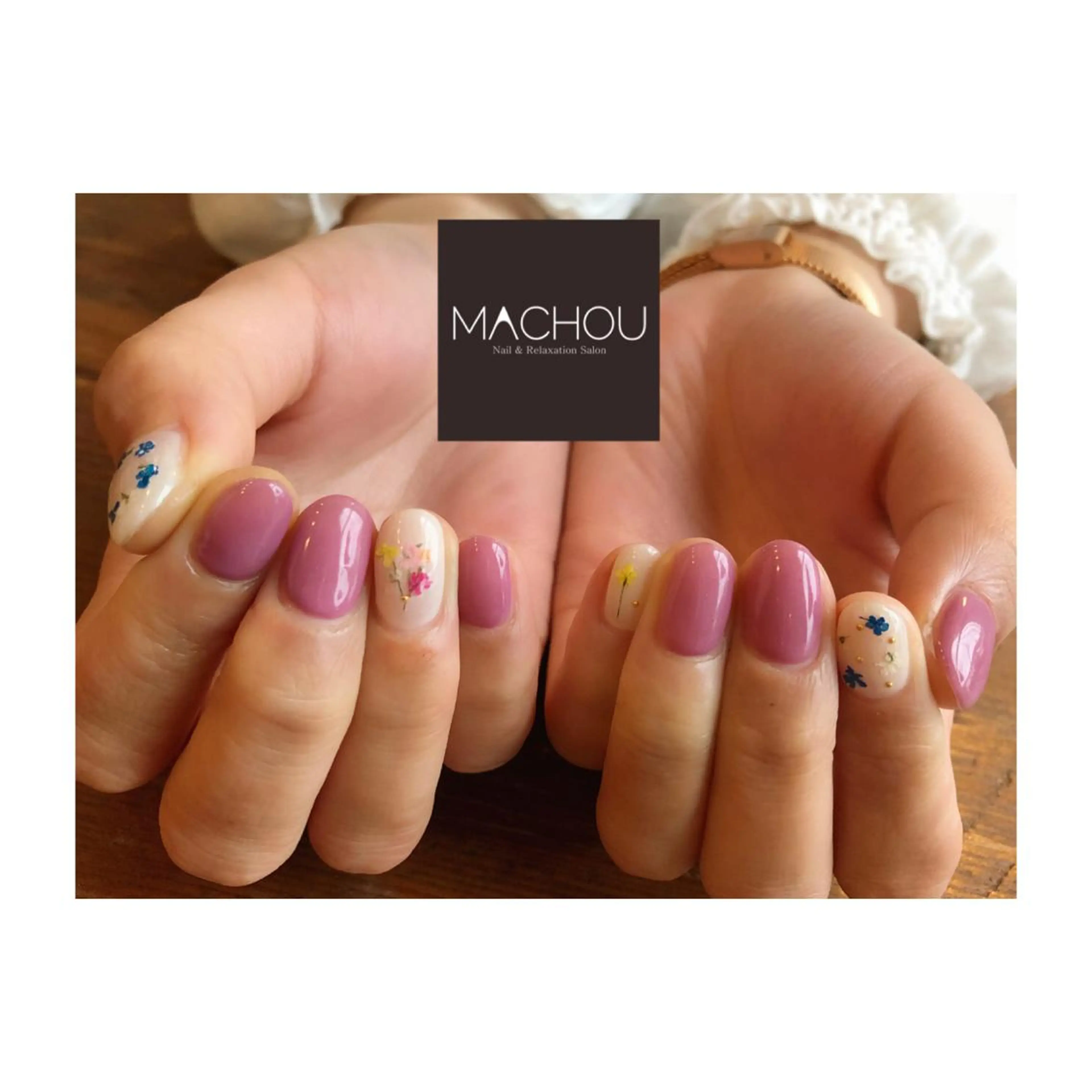 ネイル MACHOU所属・tomomi MACHOUのネイルデザイン