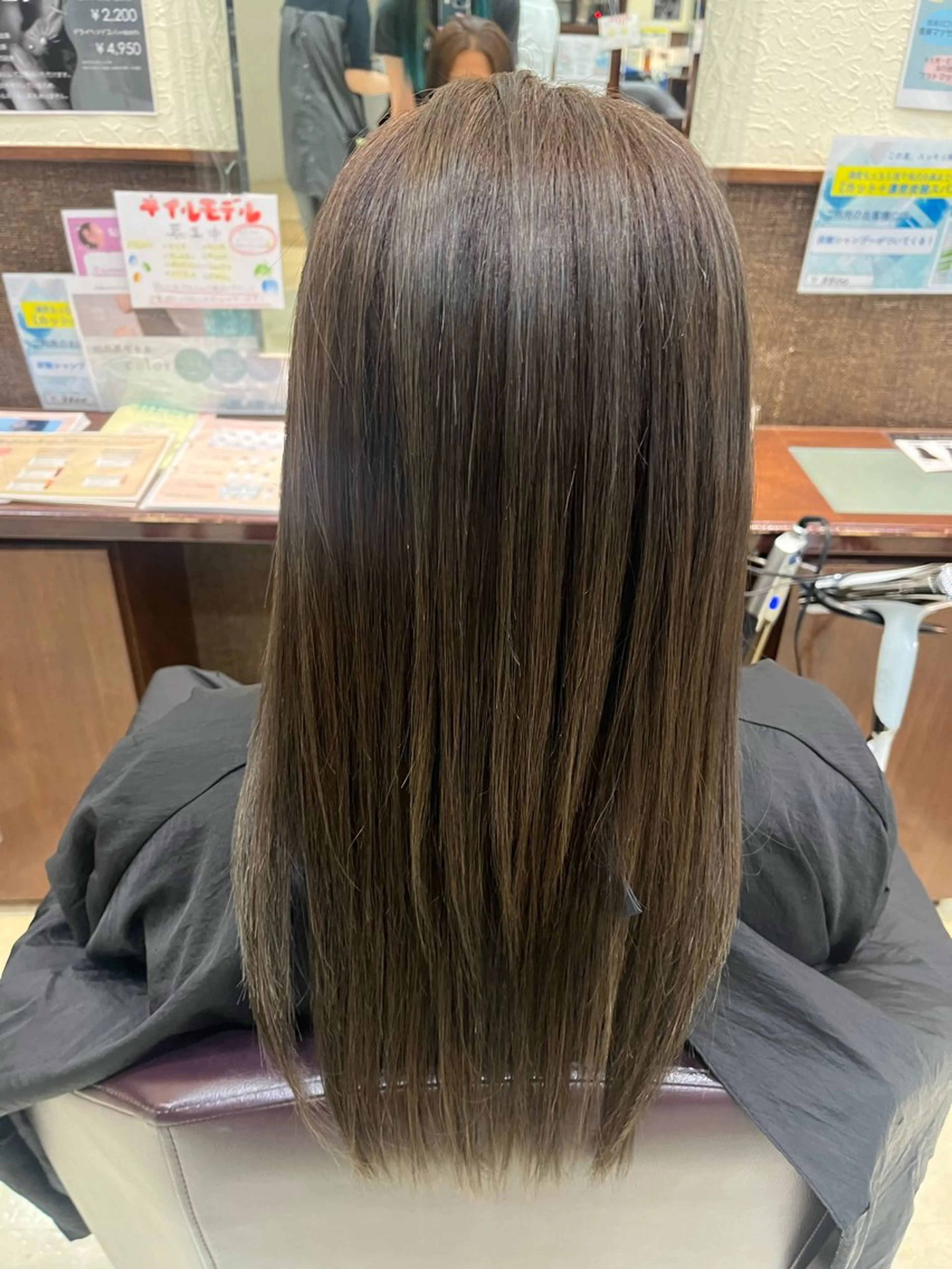 セミロング BENI鈎取 kanakoのヘアスタイル