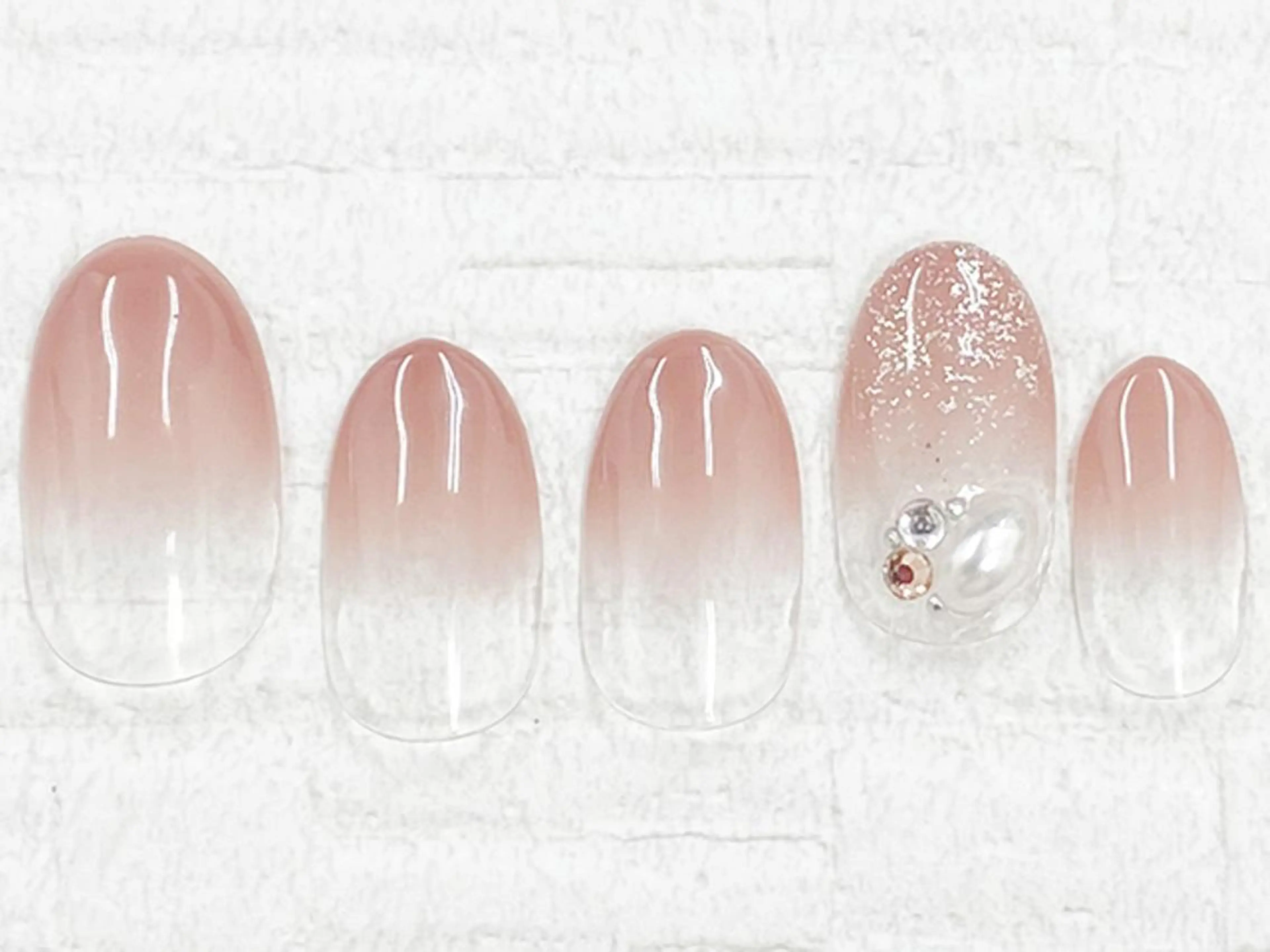 ネイル ハンドネイル Aika. Fのネイルデザイン