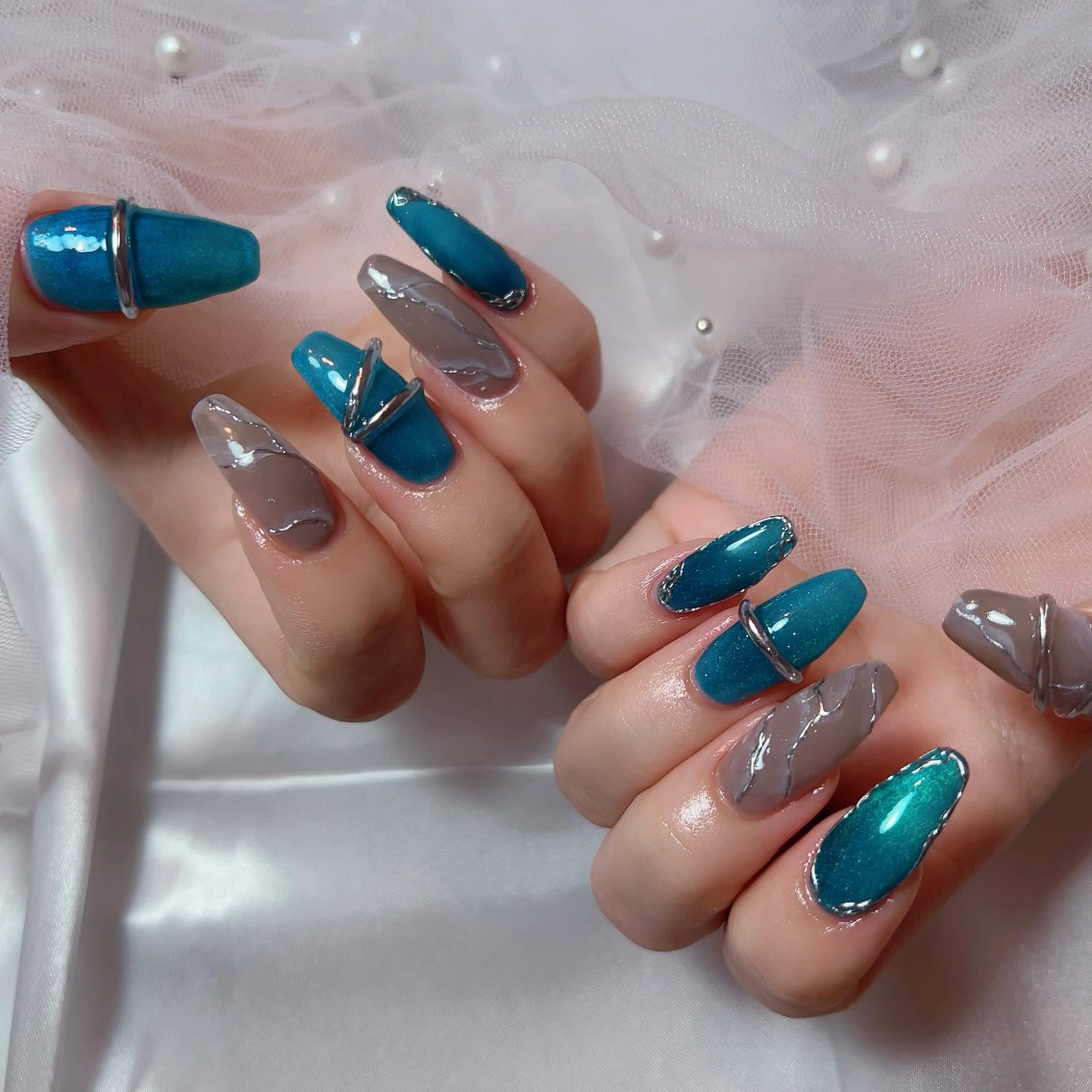 ネイル マグネットネイル 大理石ネイル(マーブル) pnd.nail所属・半田 友加里のネイルデザイン