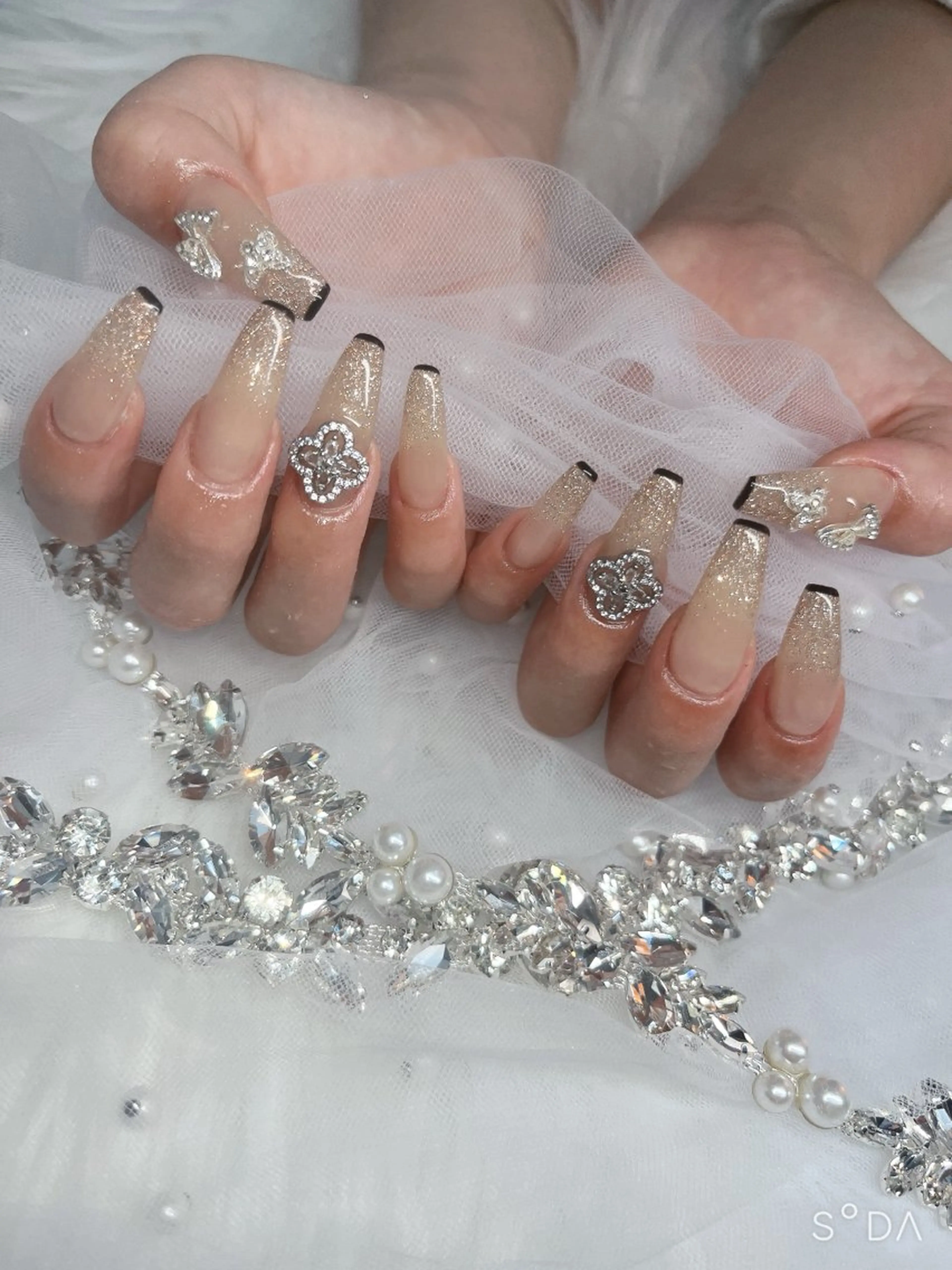 ネイル ハンドネイル CARAT/ Rinaのネイルデザイン