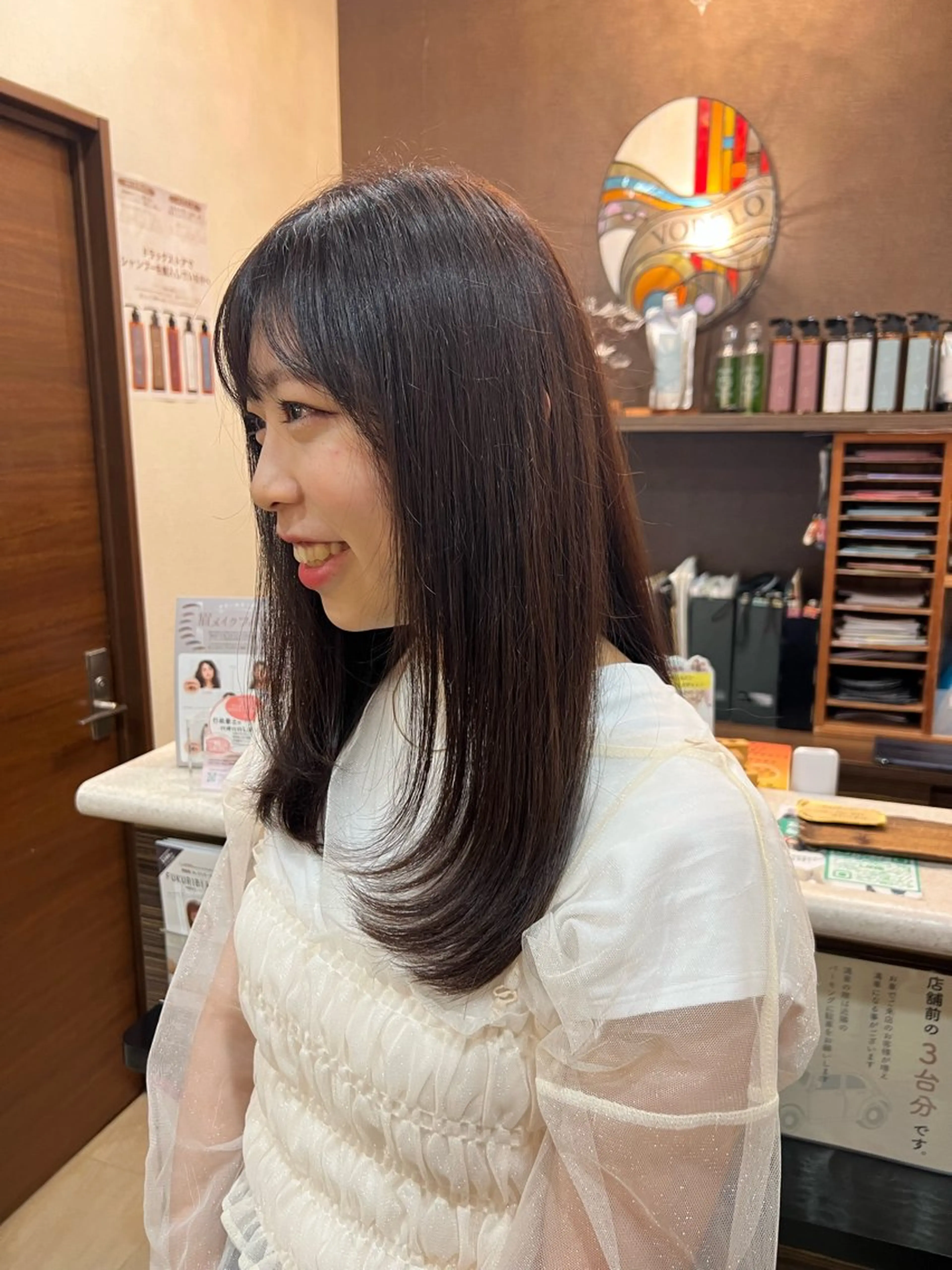 セミロング カラー ブリーチ 透明感カラー グレージュ ラベンダーカラー ラベンダーグレージュ VORELO smart salon所属・森川 愛奈のヘアスタイル