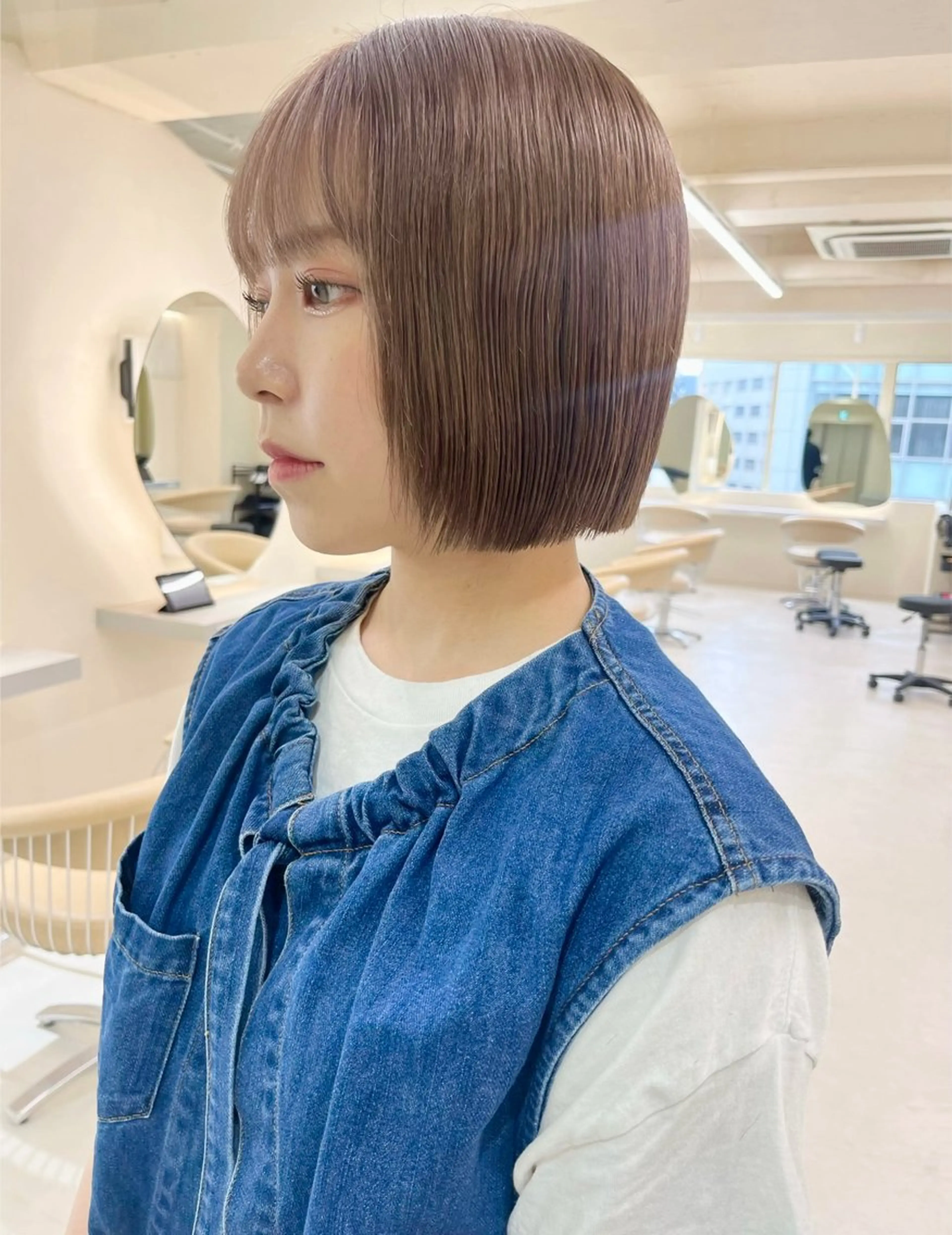 ショート センターパート /ニュアンスパーマのヘアスタイル