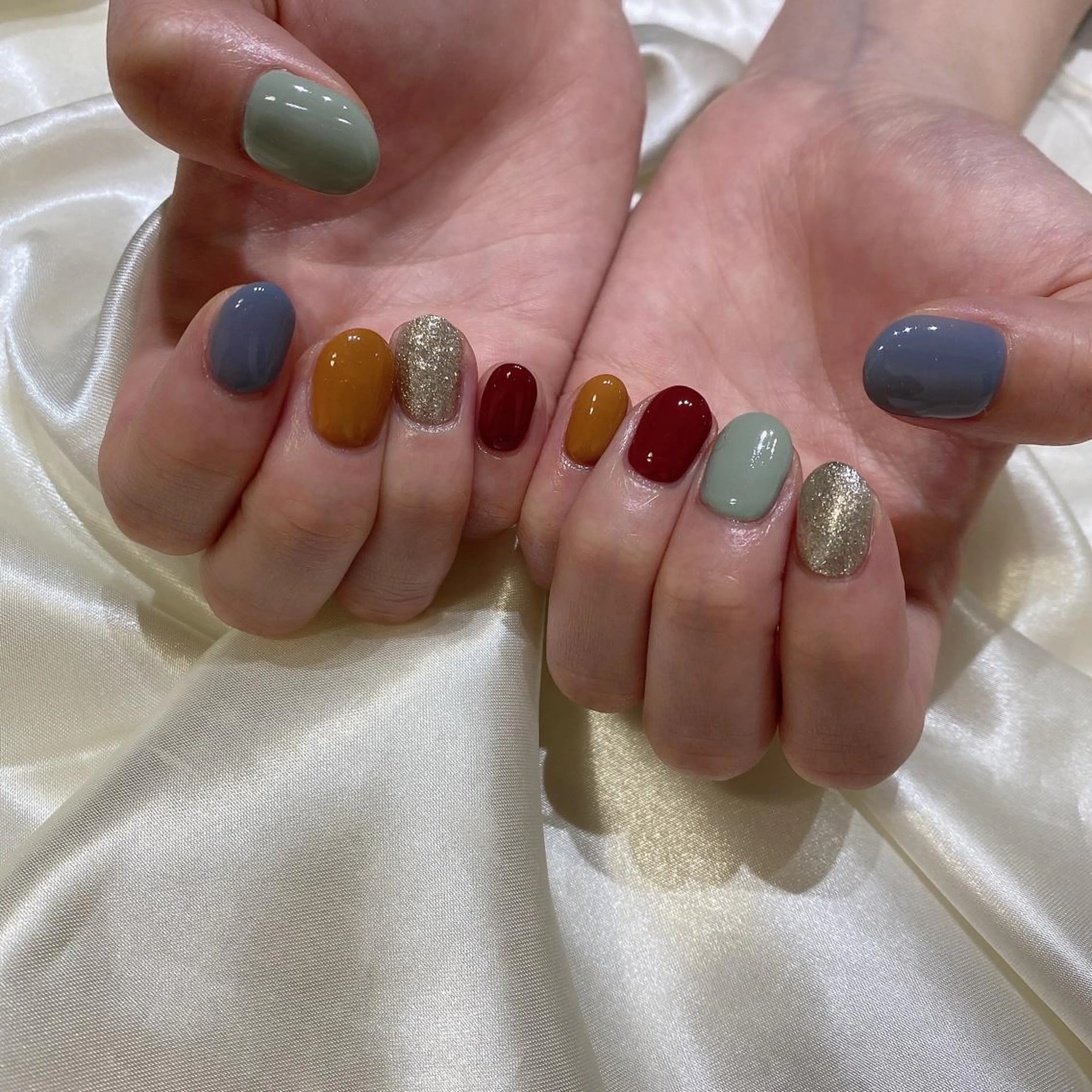 ネイル ハンドネイル 西岡 杏のネイルデザイン