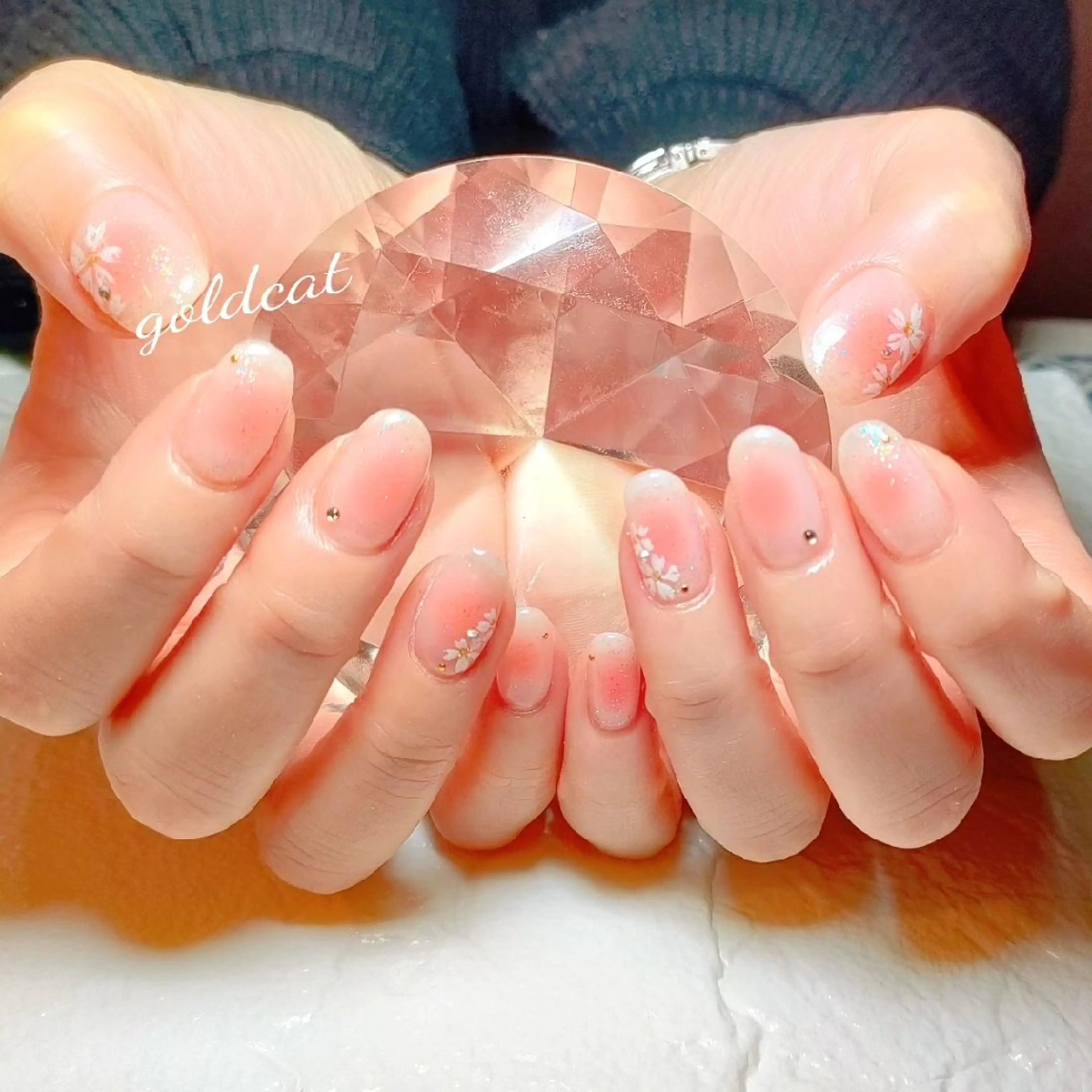 ネイル チークネイル 桜ネイル salon✡ goldcatのネイルデザイン
