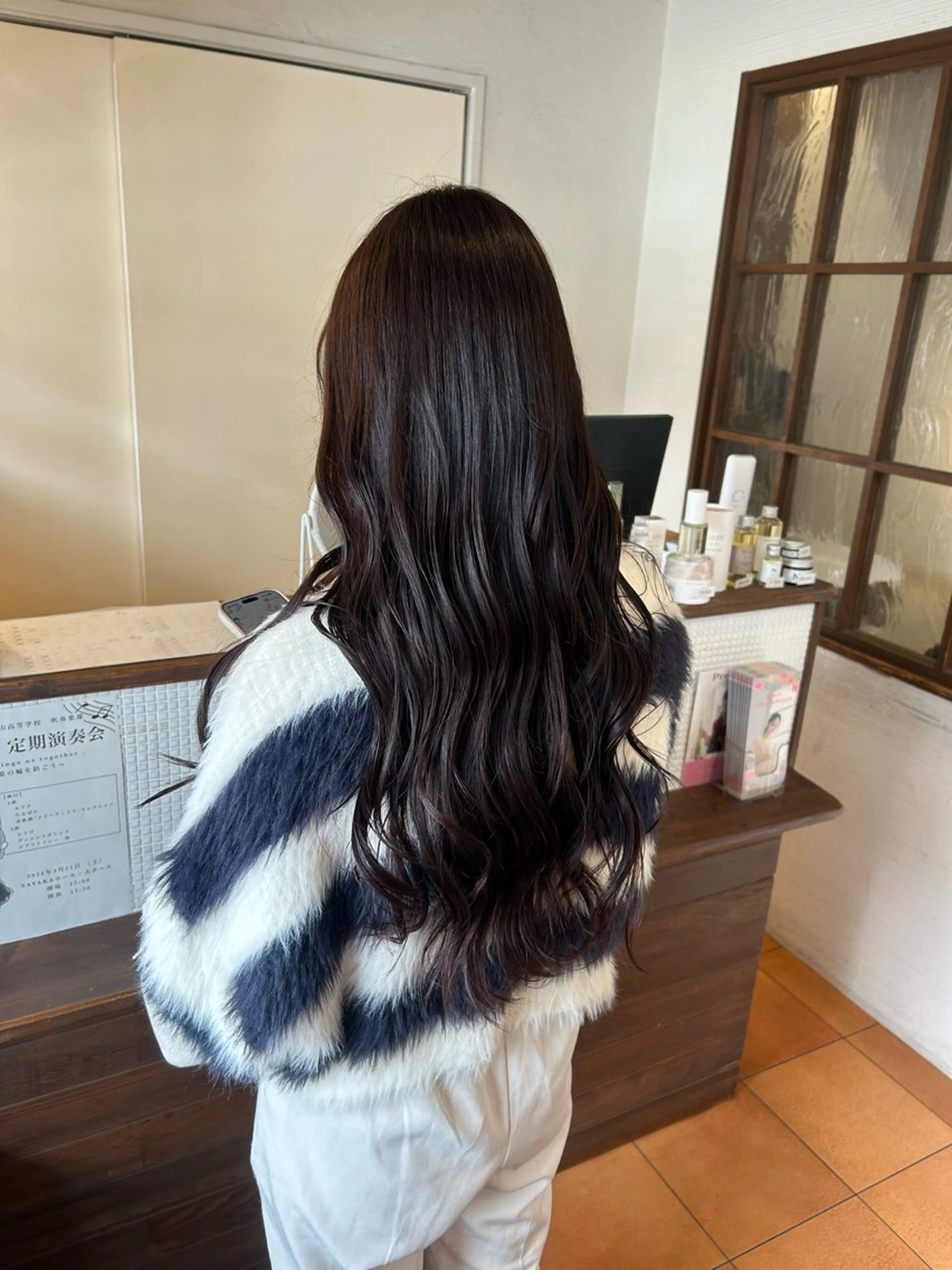 ロング カラー ブラウンカラー カット ヘアカラー 徳永　髪質改善 縮毛矯正のヘアスタイル