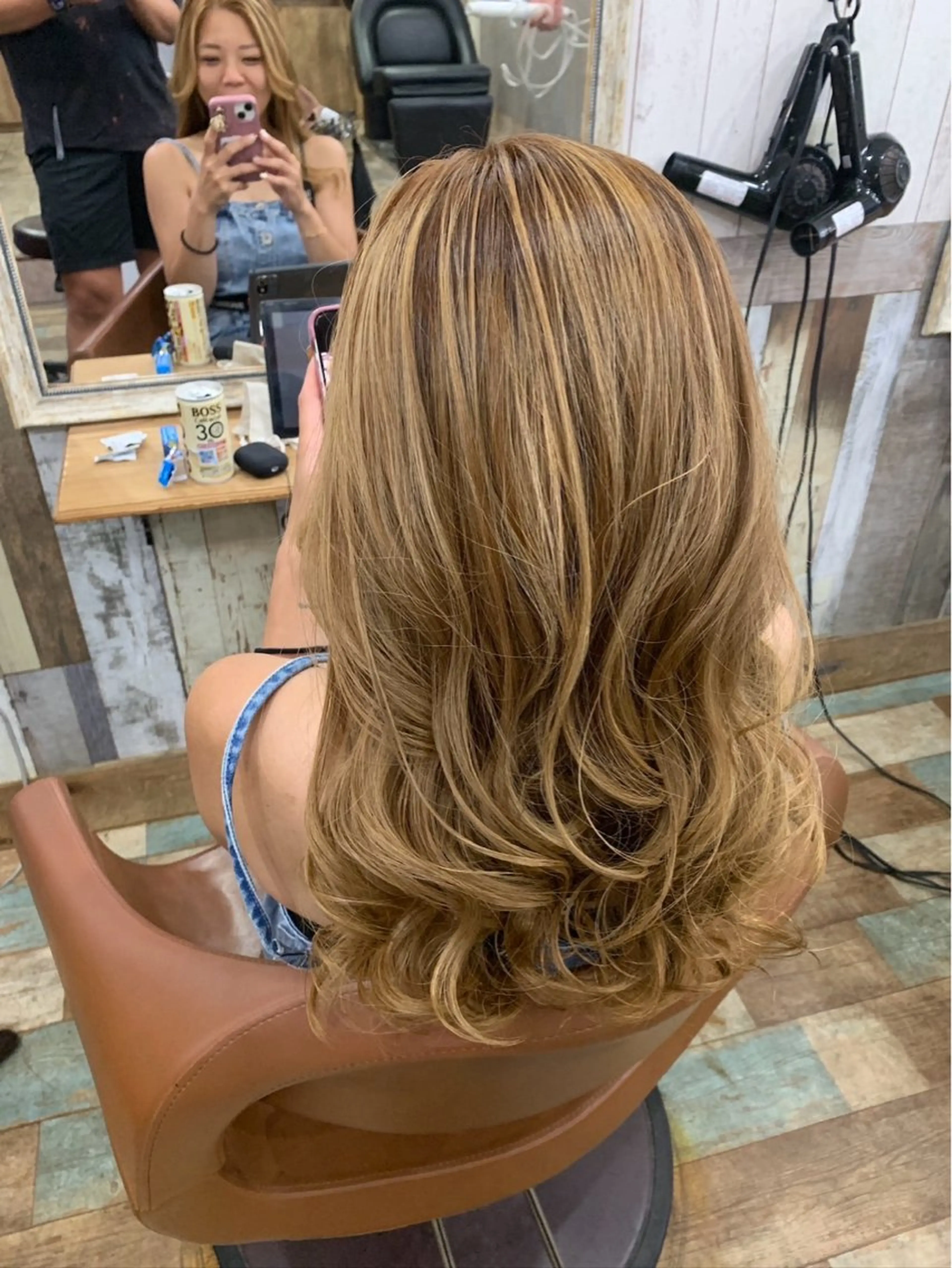 ミディアム カラー Hair's RooMのヘアスタイル