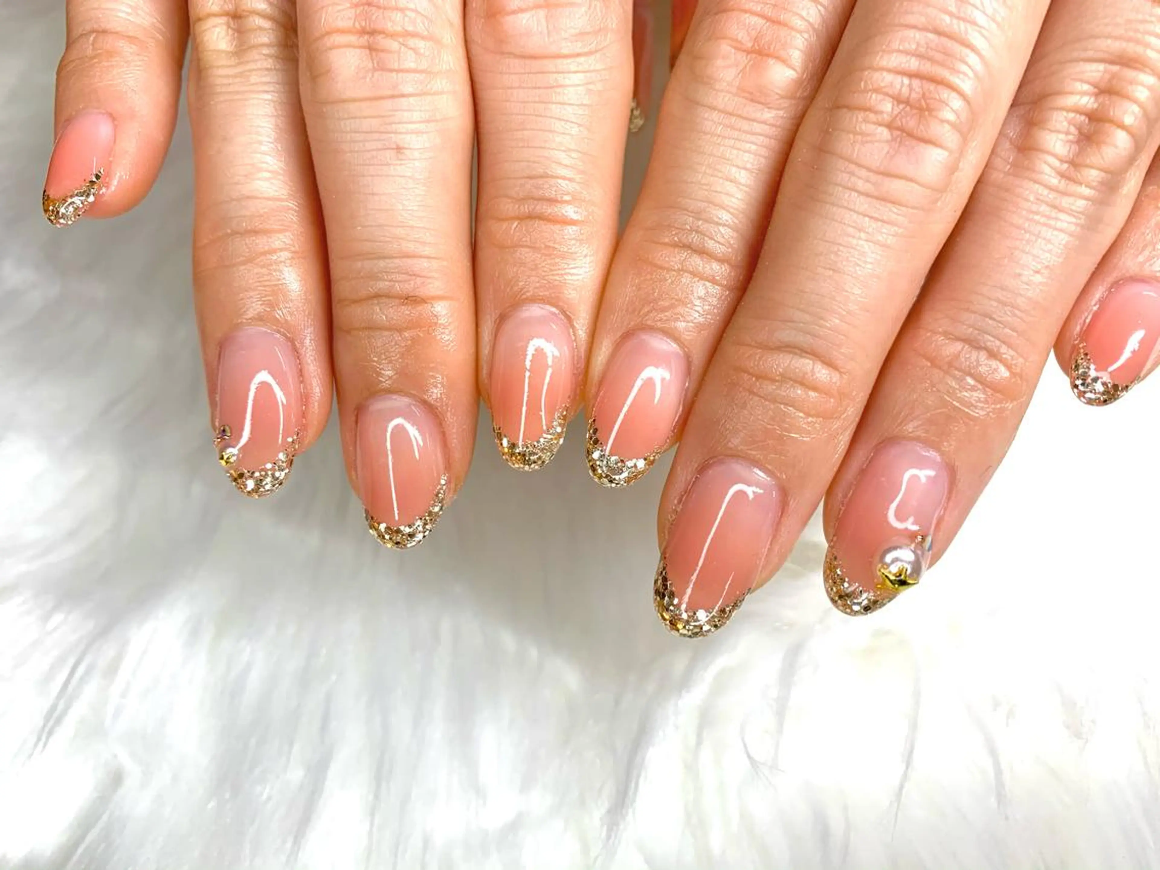 ネイル フレンチネイル キラキラネイル aime 中崎町のネイルデザイン