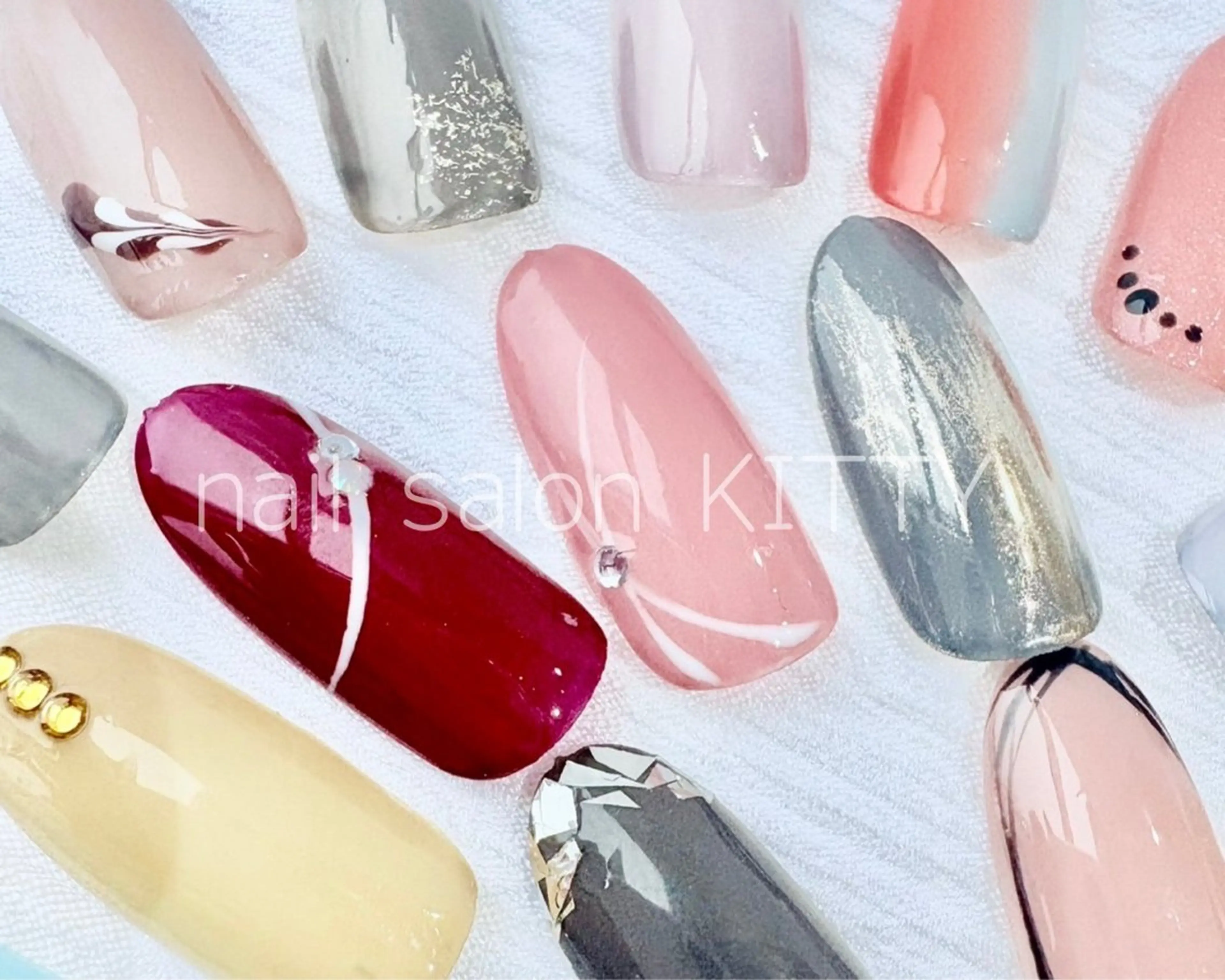 ネイル KITTY玉川上水店所属・KITTY KUMIKOのネイルデザイン