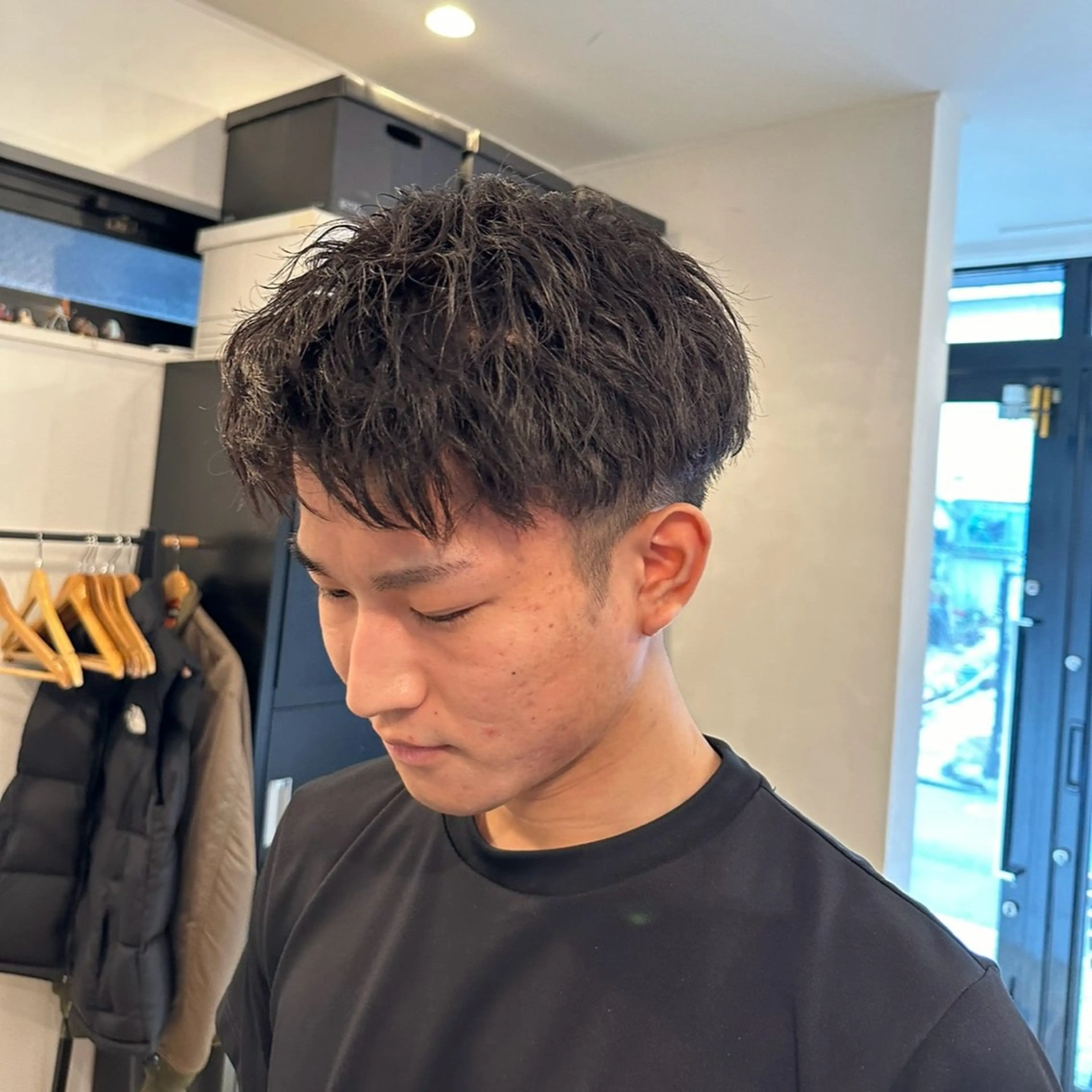 ショート パーマ メンズ アップバング センターパート メンズパーマ メンズショート メンズツイストパーマ カット パーマ トリートメント 【メンズヘア】 原宿/Kasumiのヘアスタイル