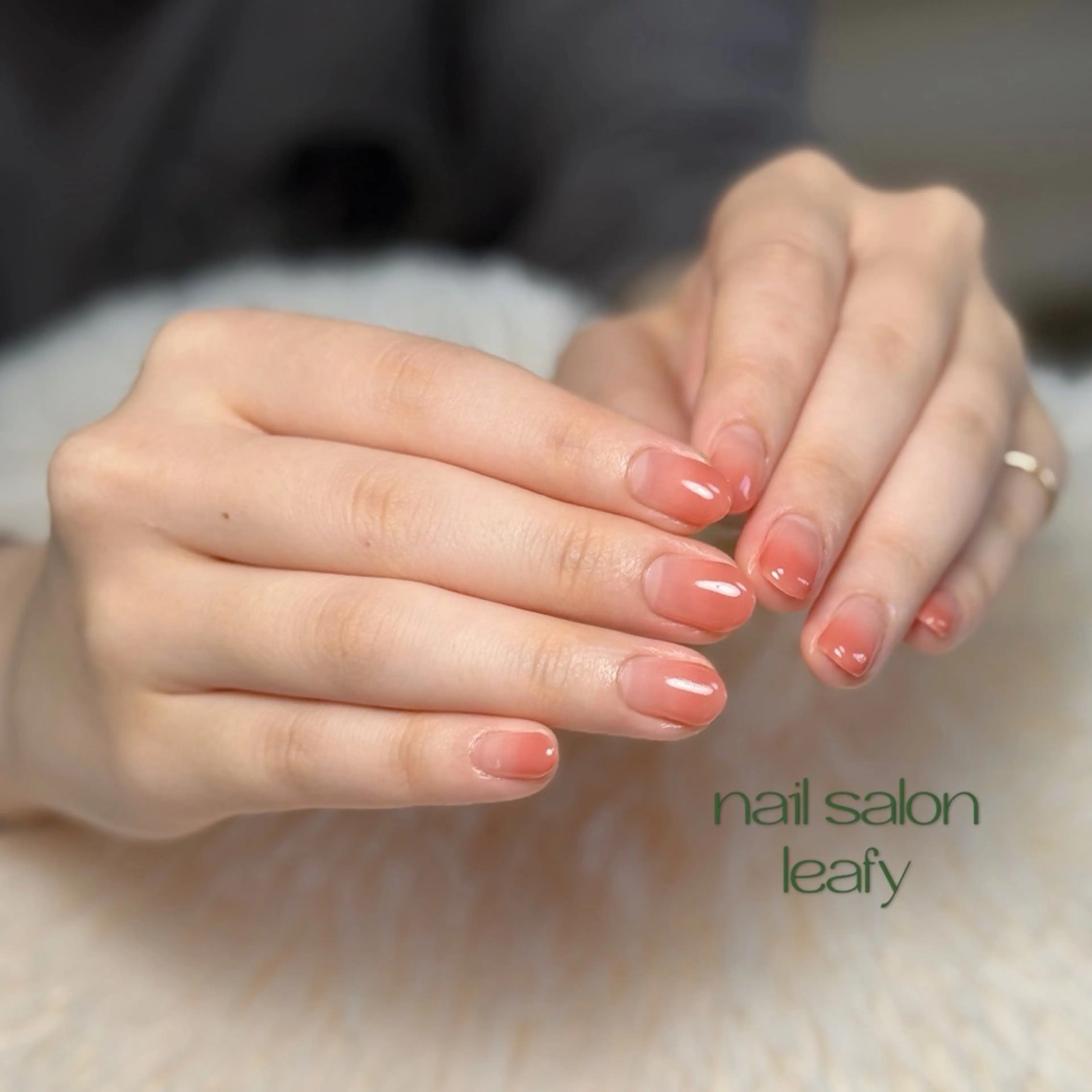 ハンド【グラデーション】オフ無の写真