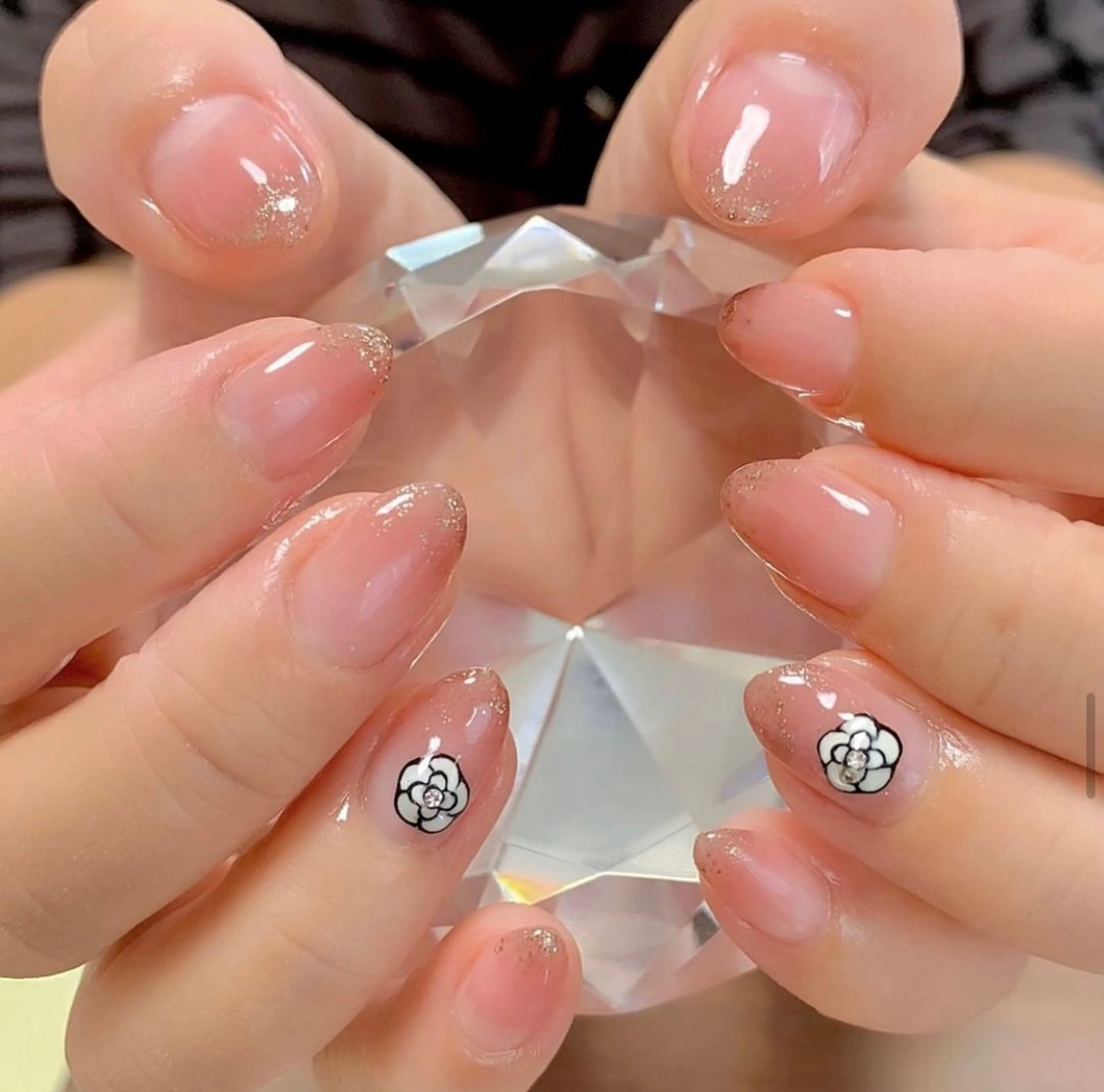 ネイル MHR nailのネイルデザイン