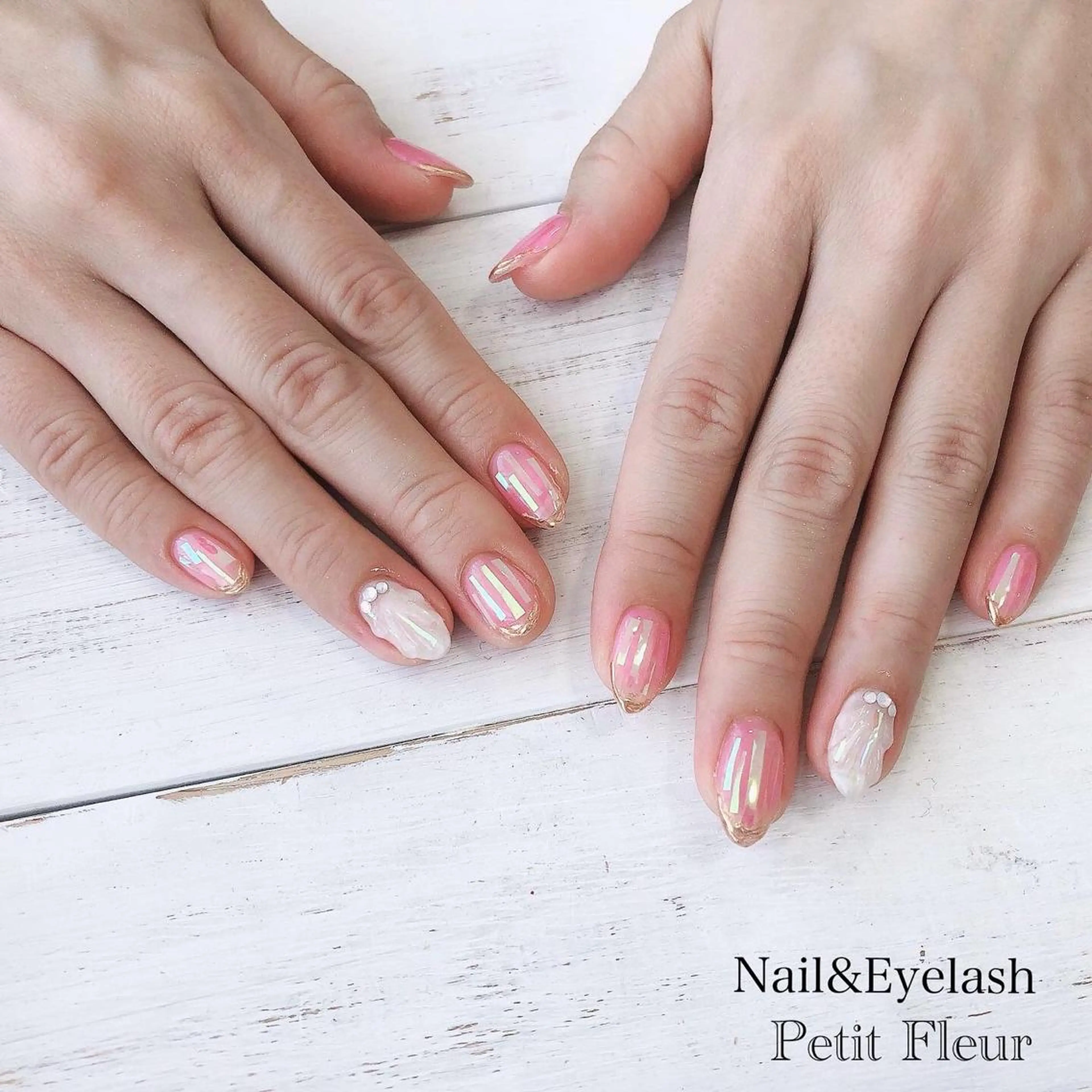 ネイル Petit Fleur所属・青柳 亜梨奈のマツエク・マツパデザイン