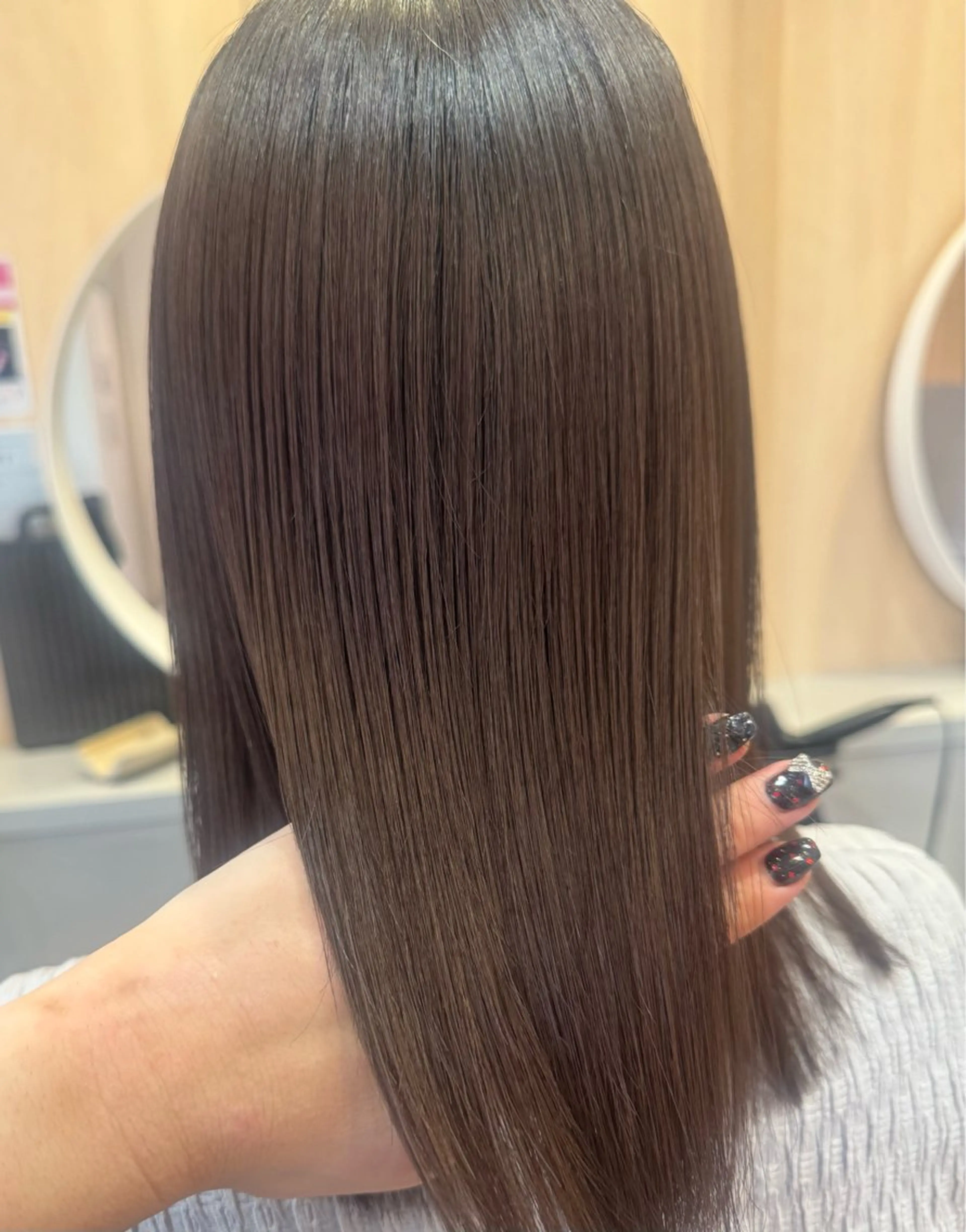 ミディアム カラー ブラウンカラー マロンブラウン カット ヘアカラー トリートメント BELLE by revo所属・𝘀𝗮𝗲/ 艶髪/ショートボブのヘアスタイル
