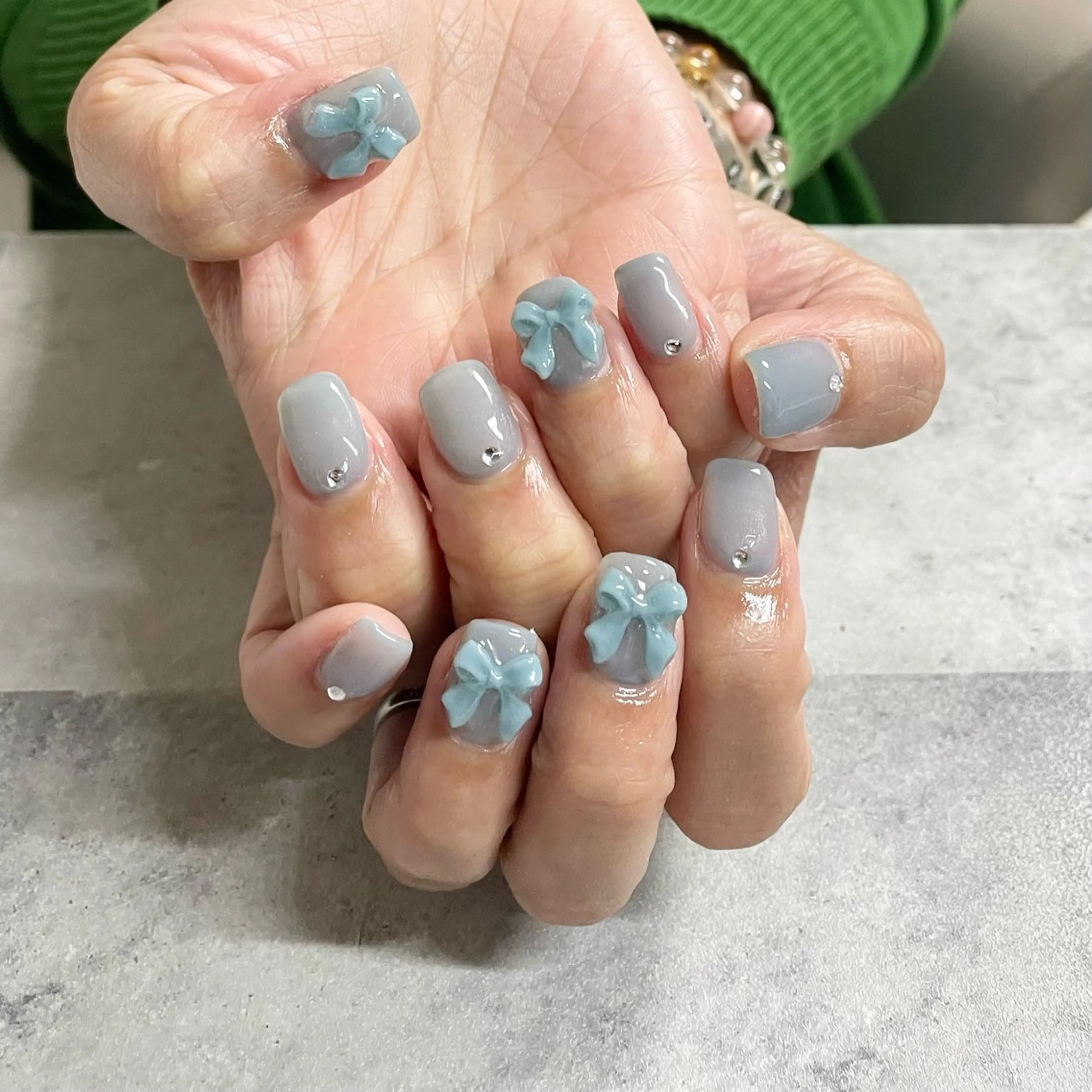 ネイル リボン FELICE ﾌｪﾘｰﾁｪのネイルデザイン