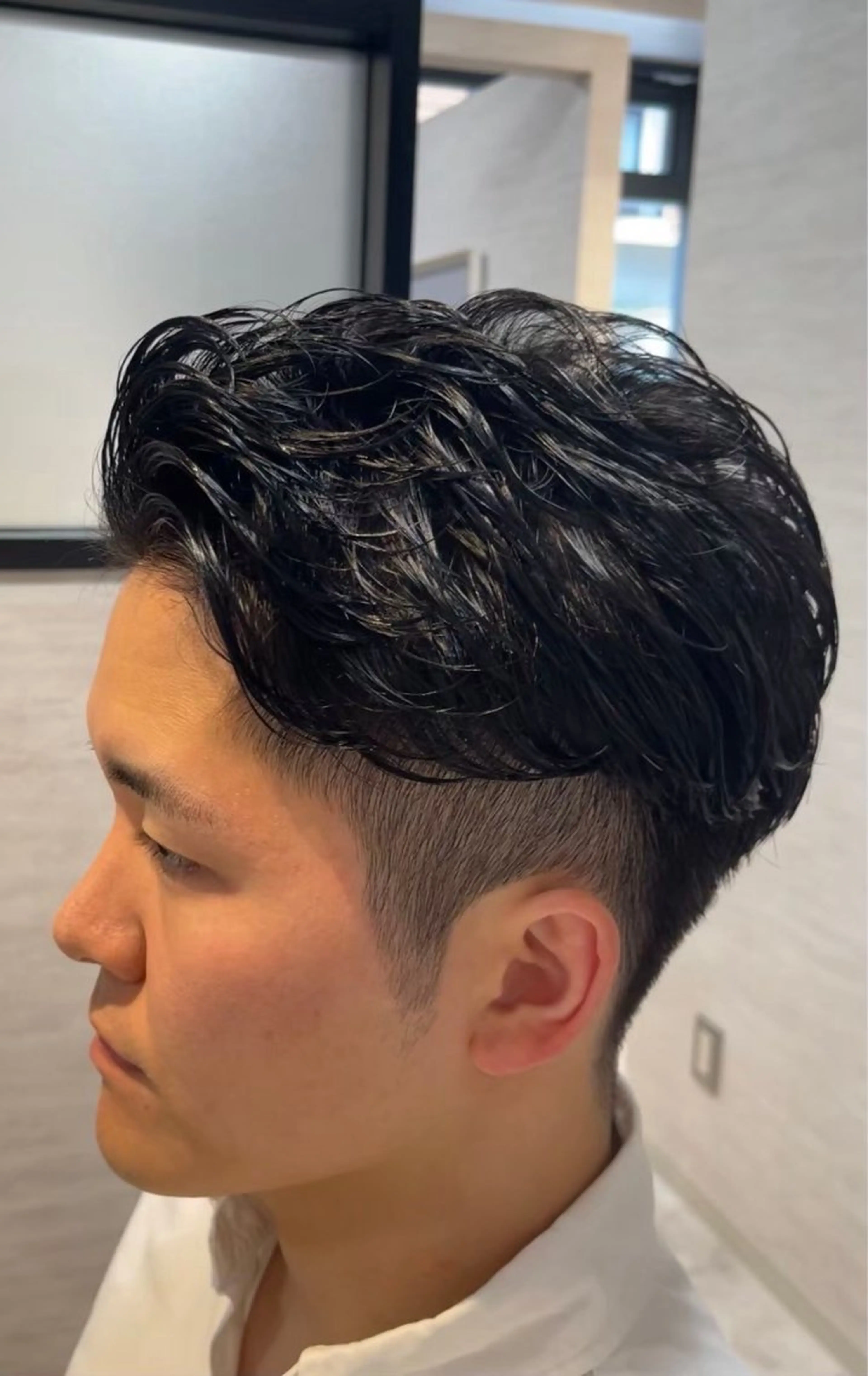 ミディアム パーマ UNTRACE-BARBER SHOP-所属・小松 奏翔のヘアスタイル