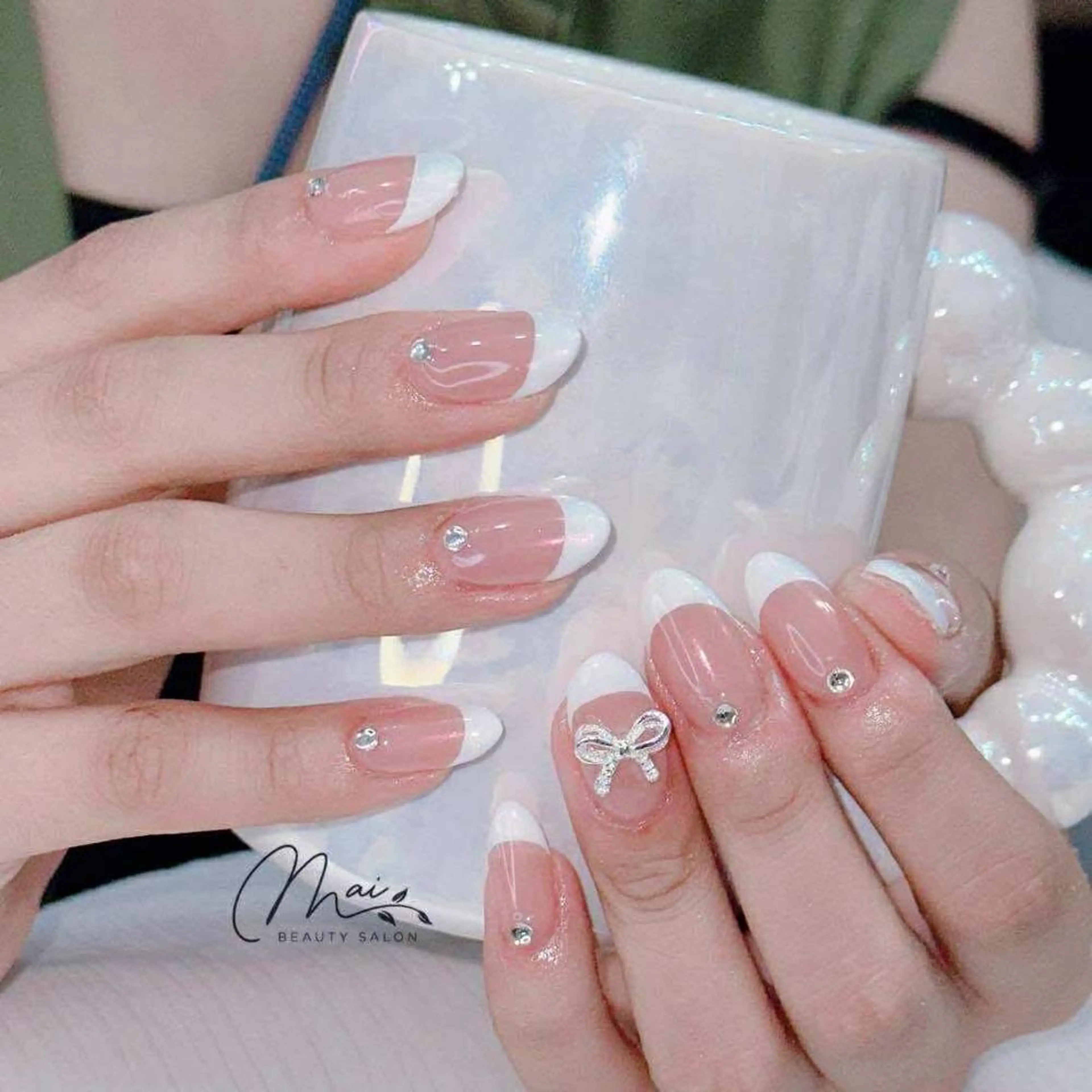 ネイル オーロラネイル チークネイル 長さ出し フラッシュネイル フットネイル MaiBeauty HaNaのネイルデザイン