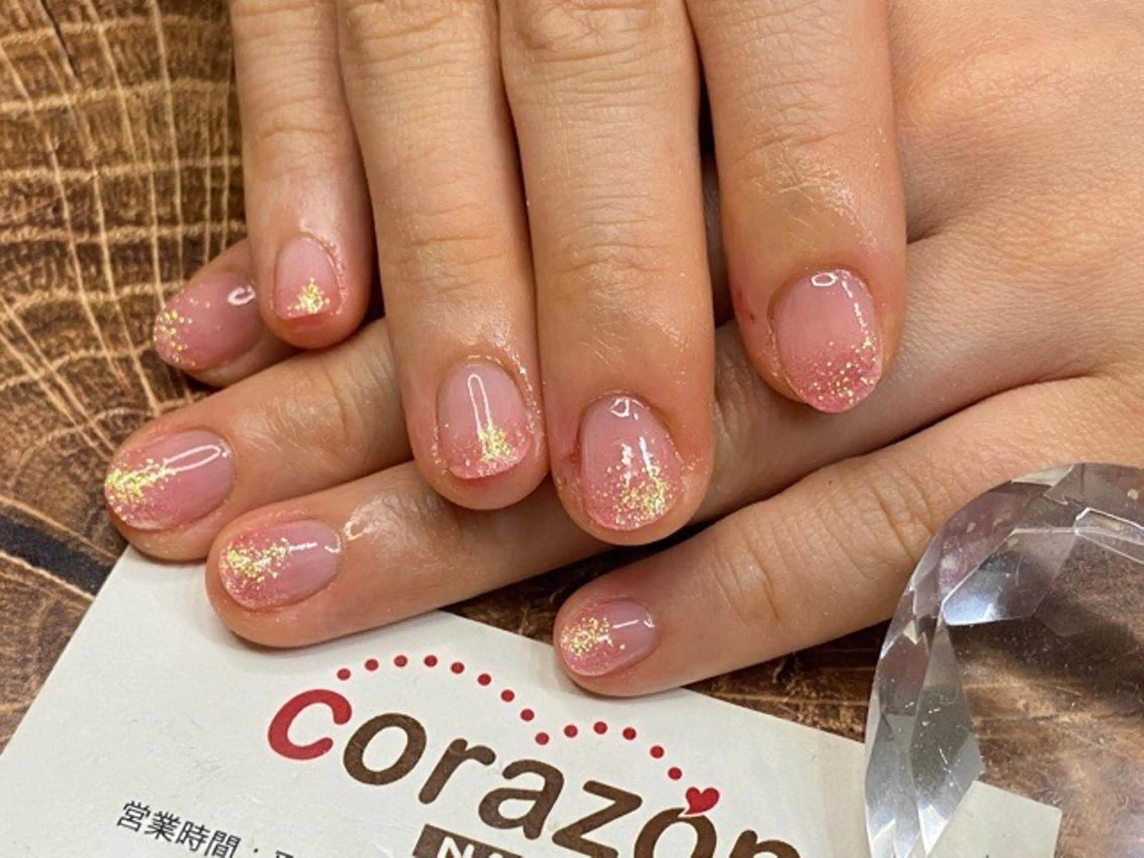 ネイル ジェルネイル グラデーション ラメ(グリッター) ピンク ハンドネイル corazon所属・ネイリスト aicoのネイルデザイン