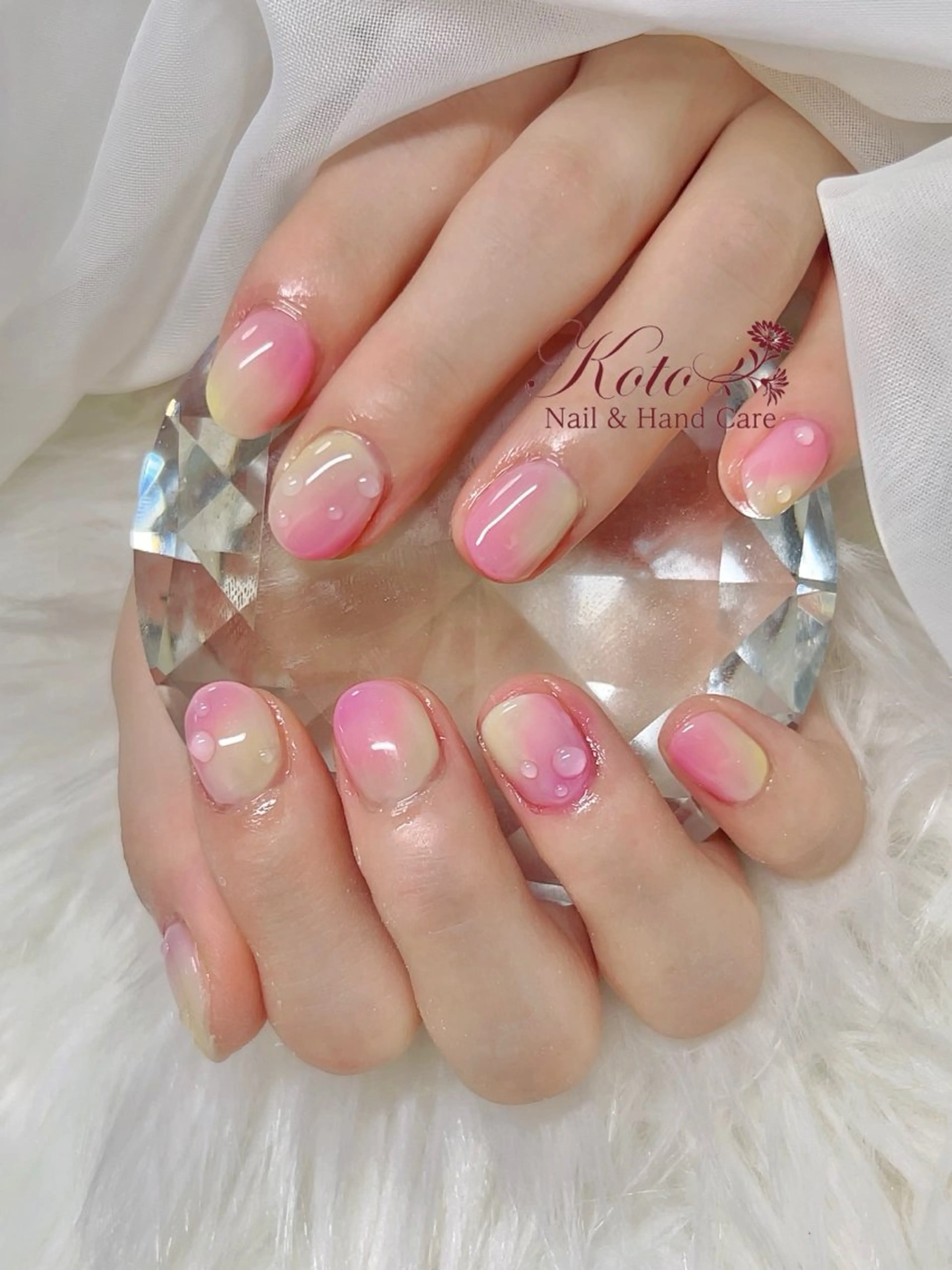 ネイル 長さ出し ジェルネイル 持ち込み ニュアンスネイル 赤色 ハンドネイル Nail Salon KOTOのネイルデザイン