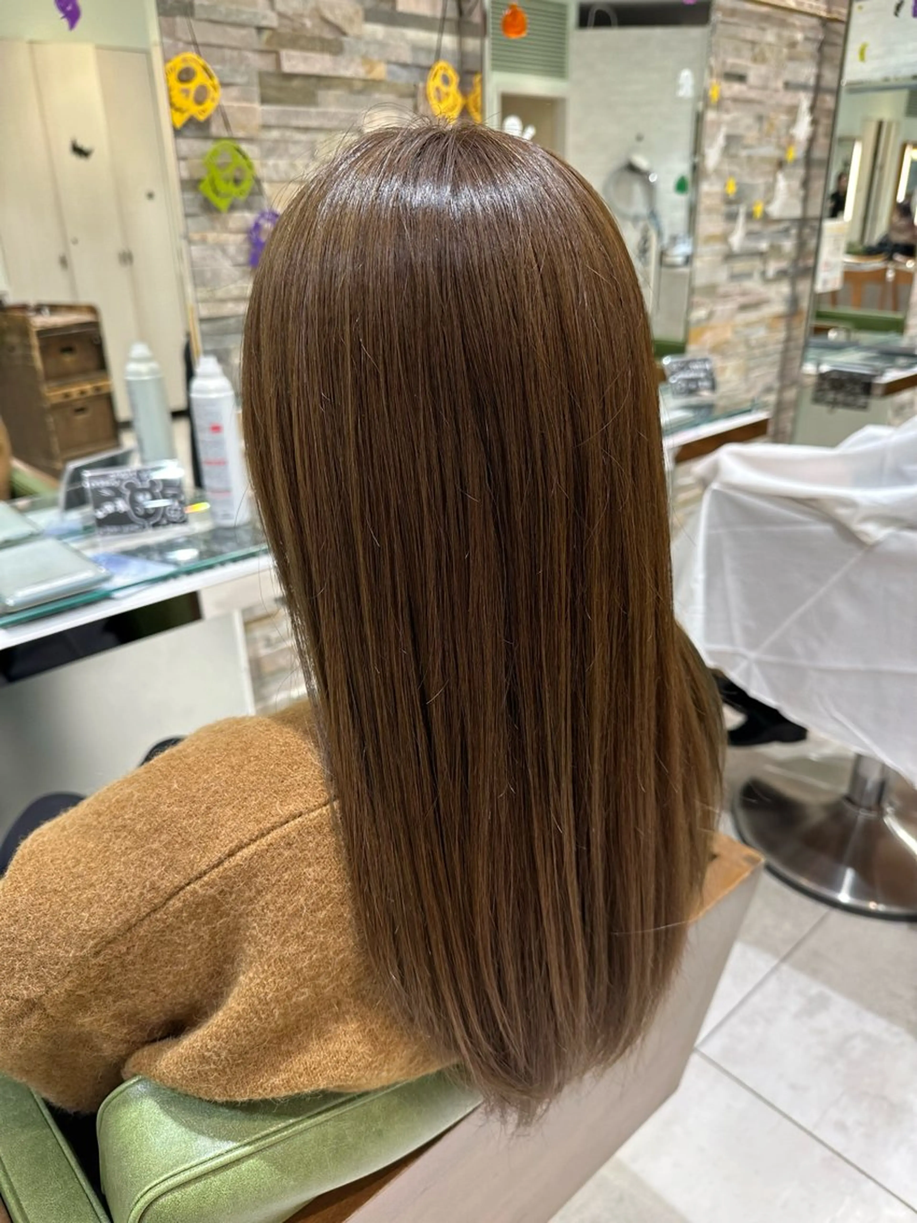 ロング カラー ベージュカラー オリーブベージュ 若林 美由希のヘアスタイル