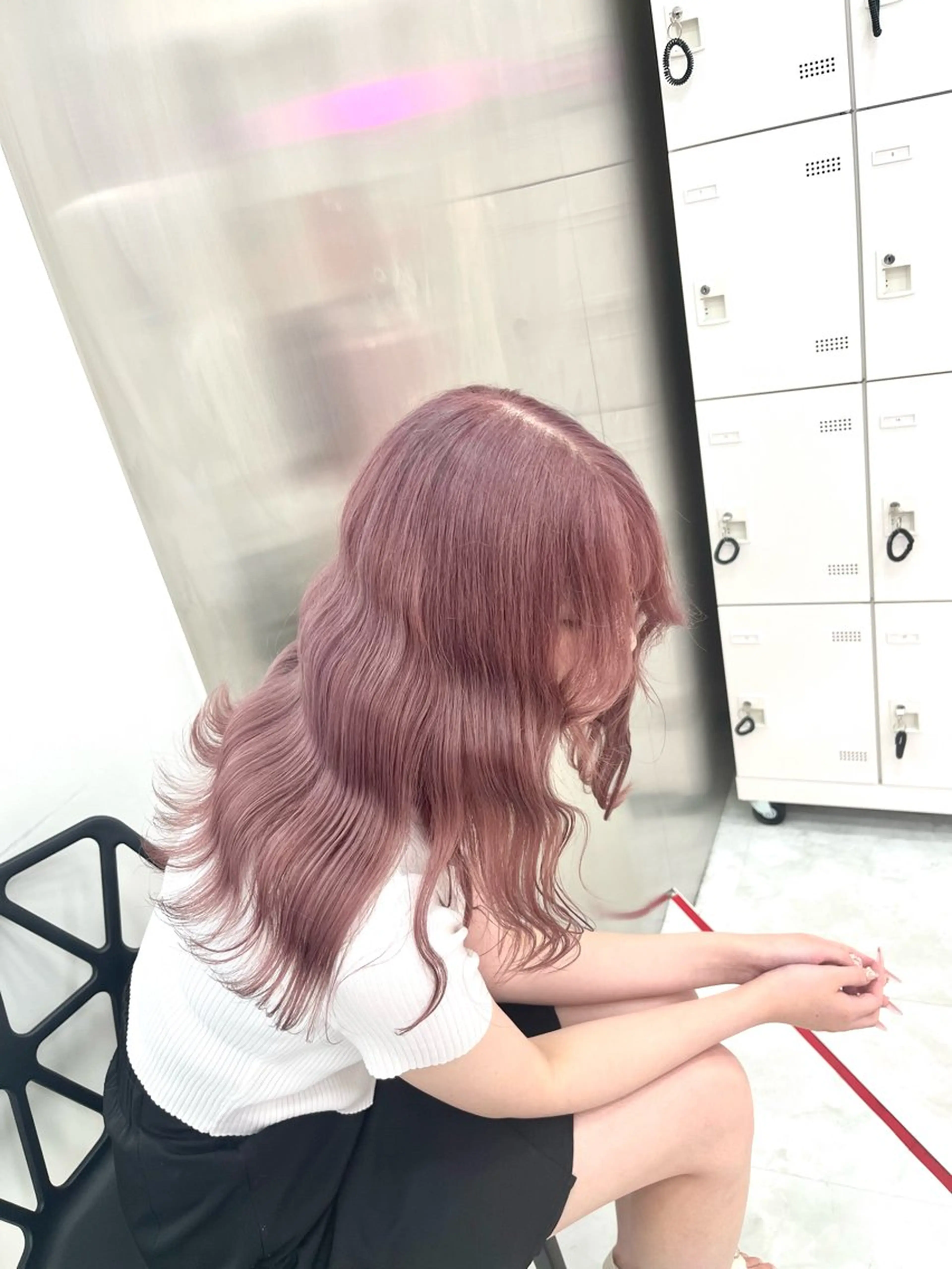 ロング ヘアカラー トリートメント ヘッドスパ ヘアセット ❤︎ワンホンガーリー なハイトーンヘア❤︎のヘアスタイル