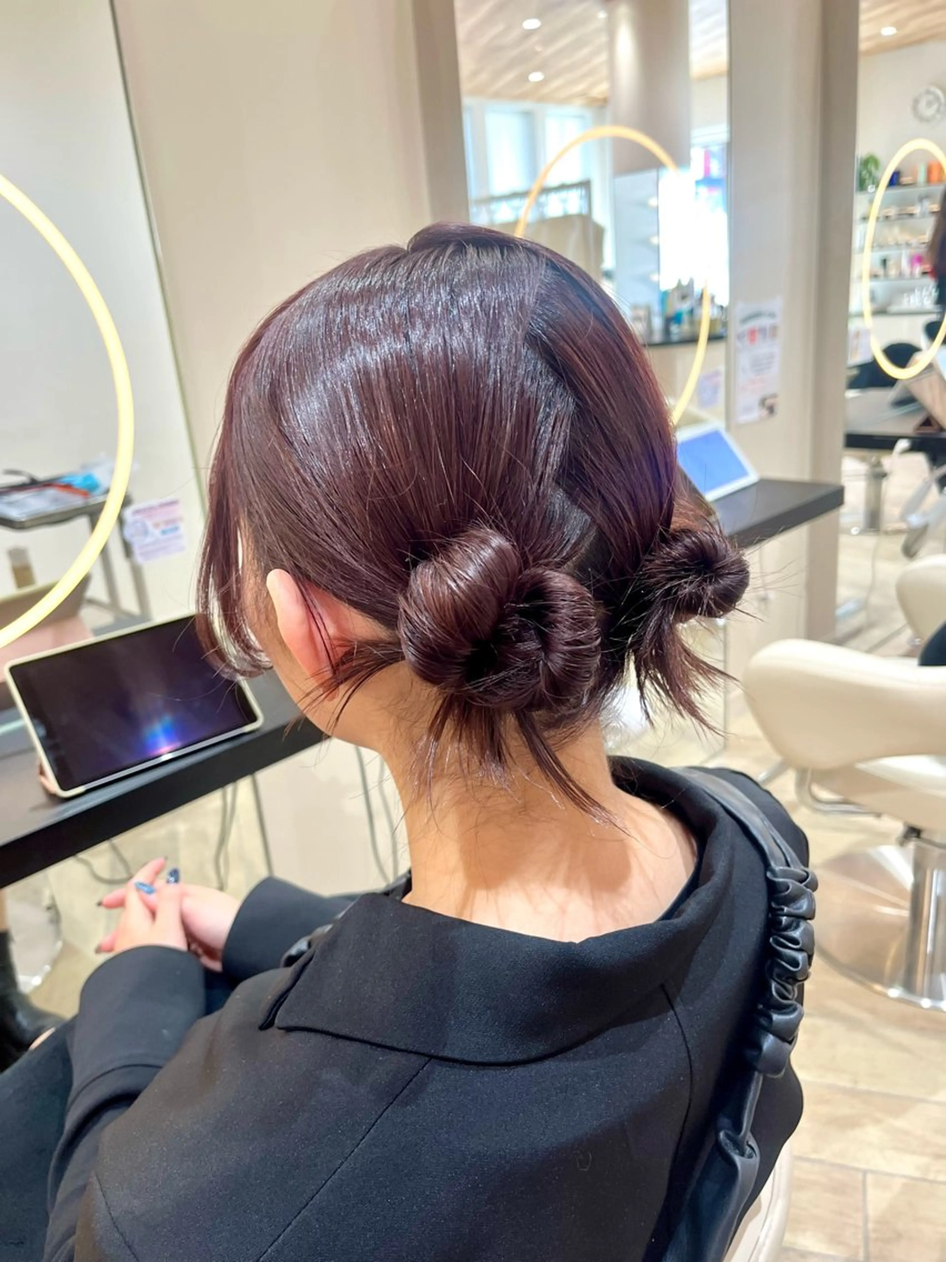 セミロング ヘアアレンジ ヘアセット 透明感カラー🫧/ アレンジ/ayanoのヘアスタイル