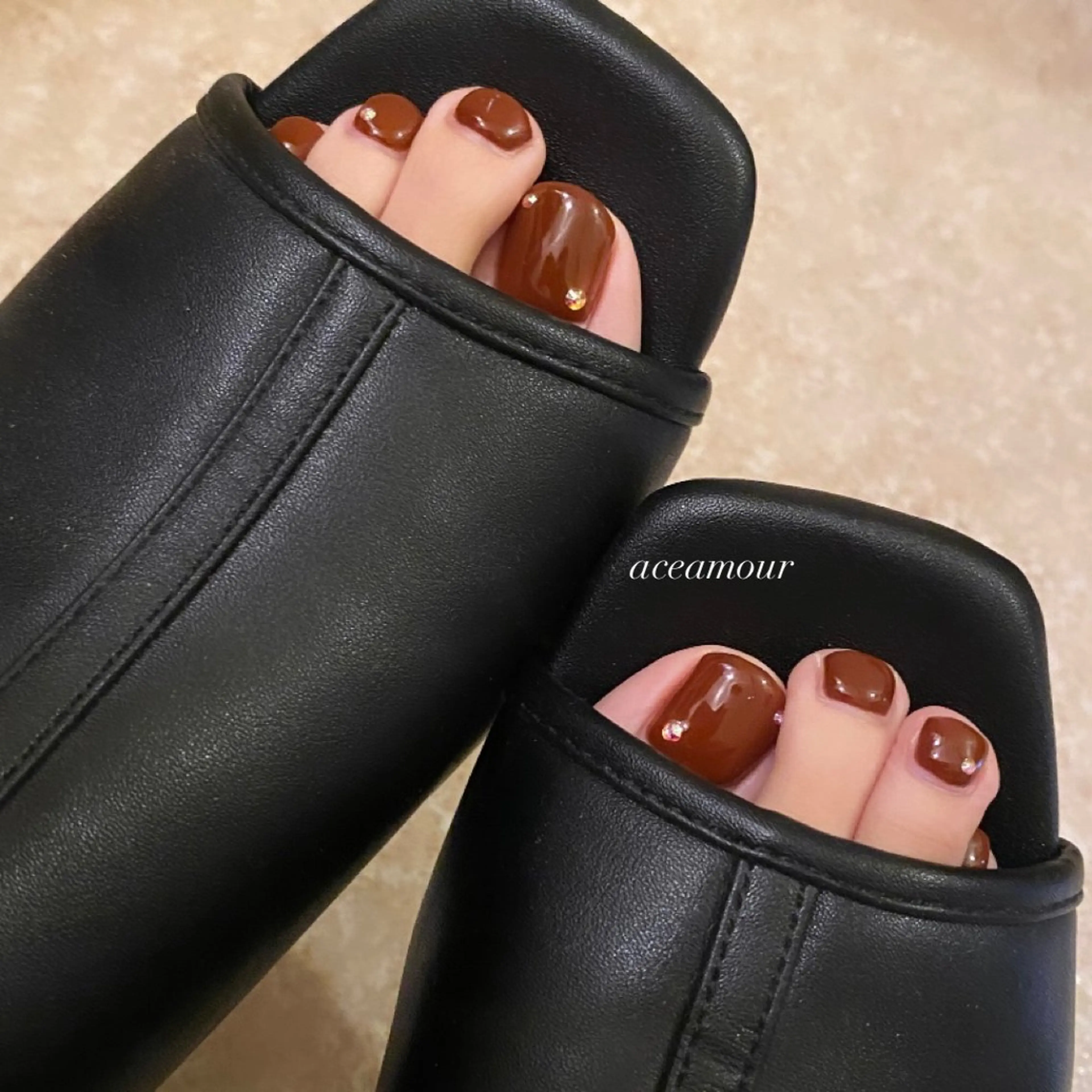 ネイル ストーンネイル ネイル/耳つぼ /新ホワイトニングのネイルデザイン