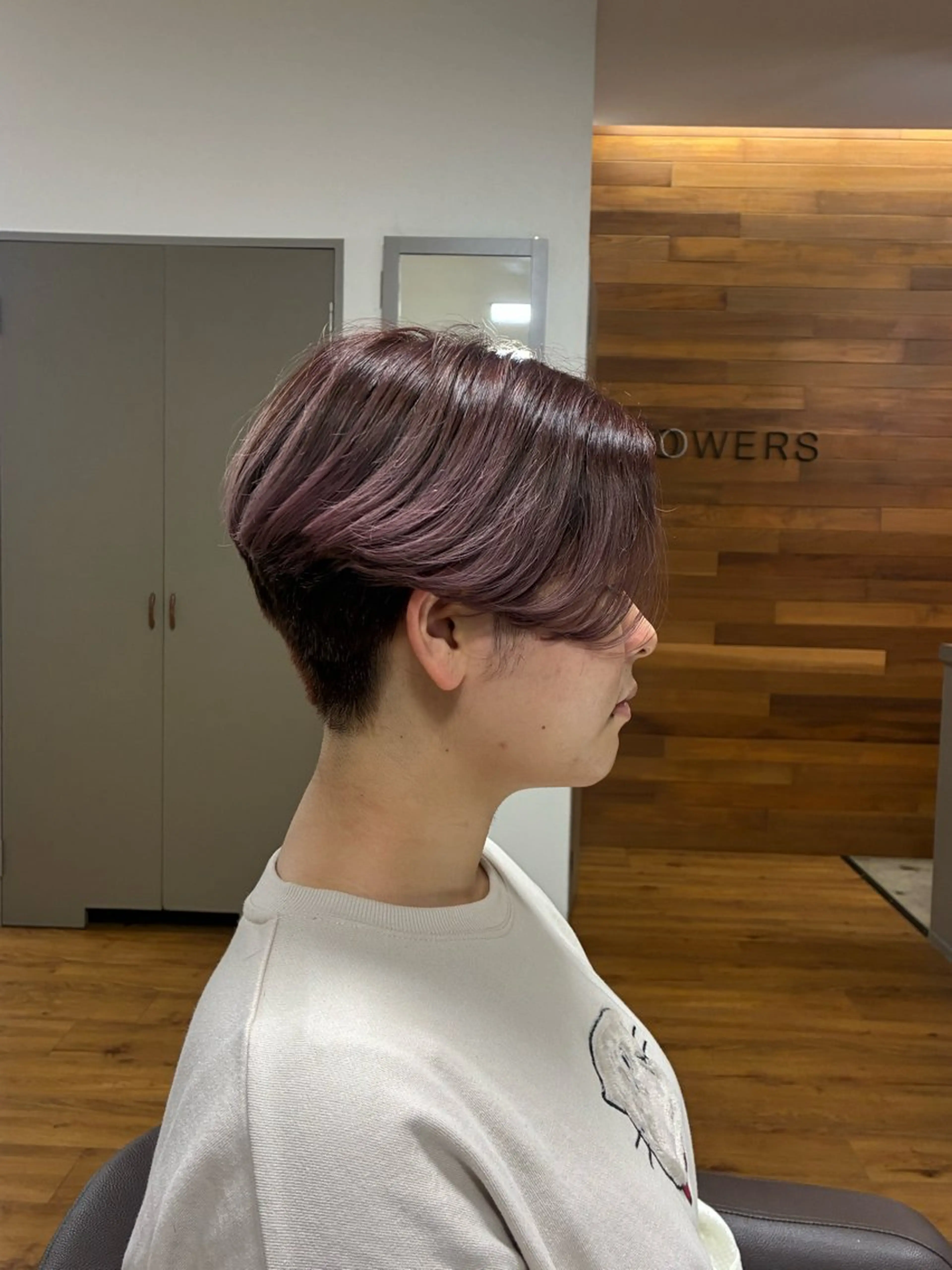 ショート カラー メンズ ヘアカラー 石川 菜月のヘアスタイル