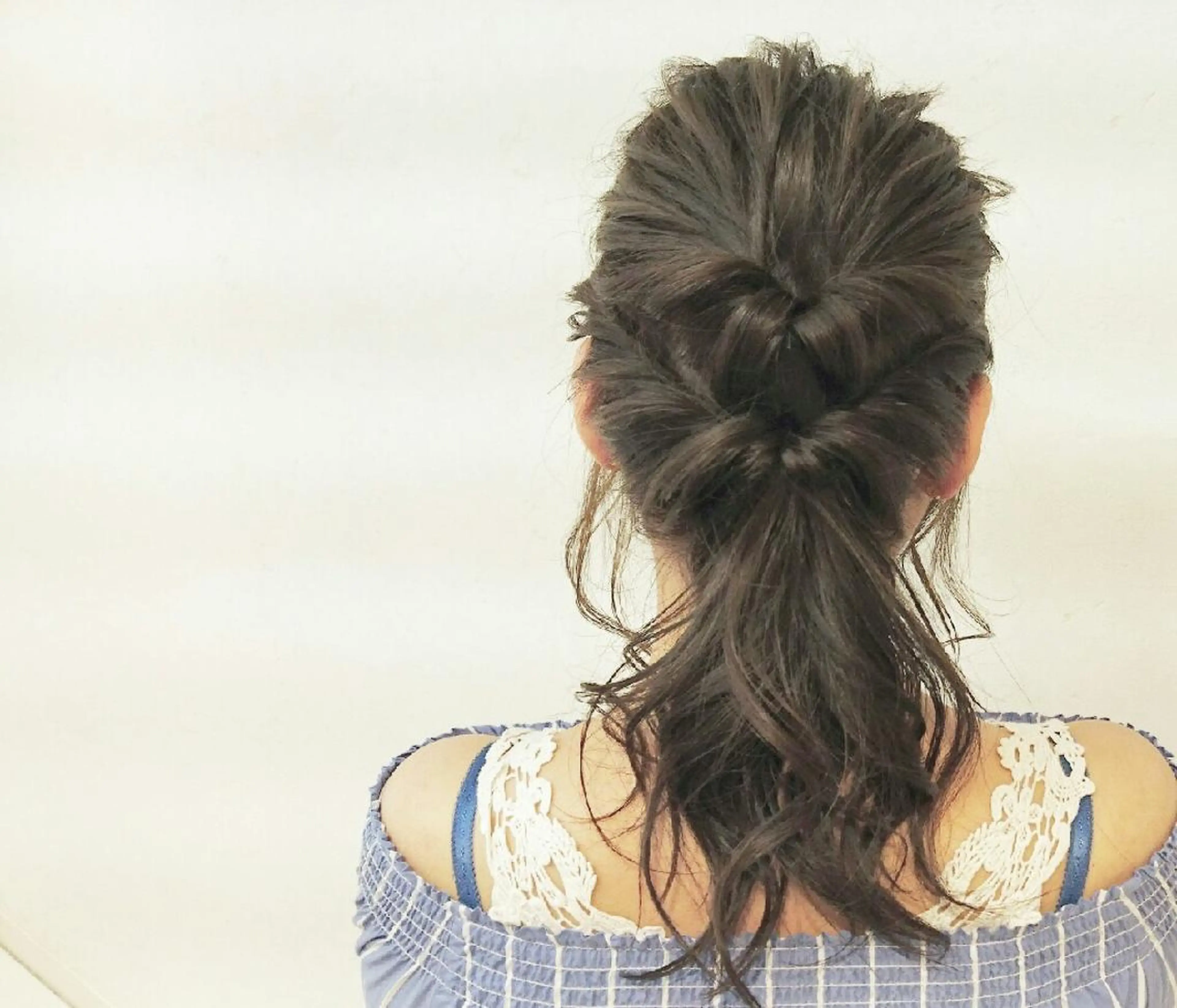 ロング カラー ヘアアレンジ アッシュ 透明感ハイライト◎ 伊藤夏海のヘアスタイル