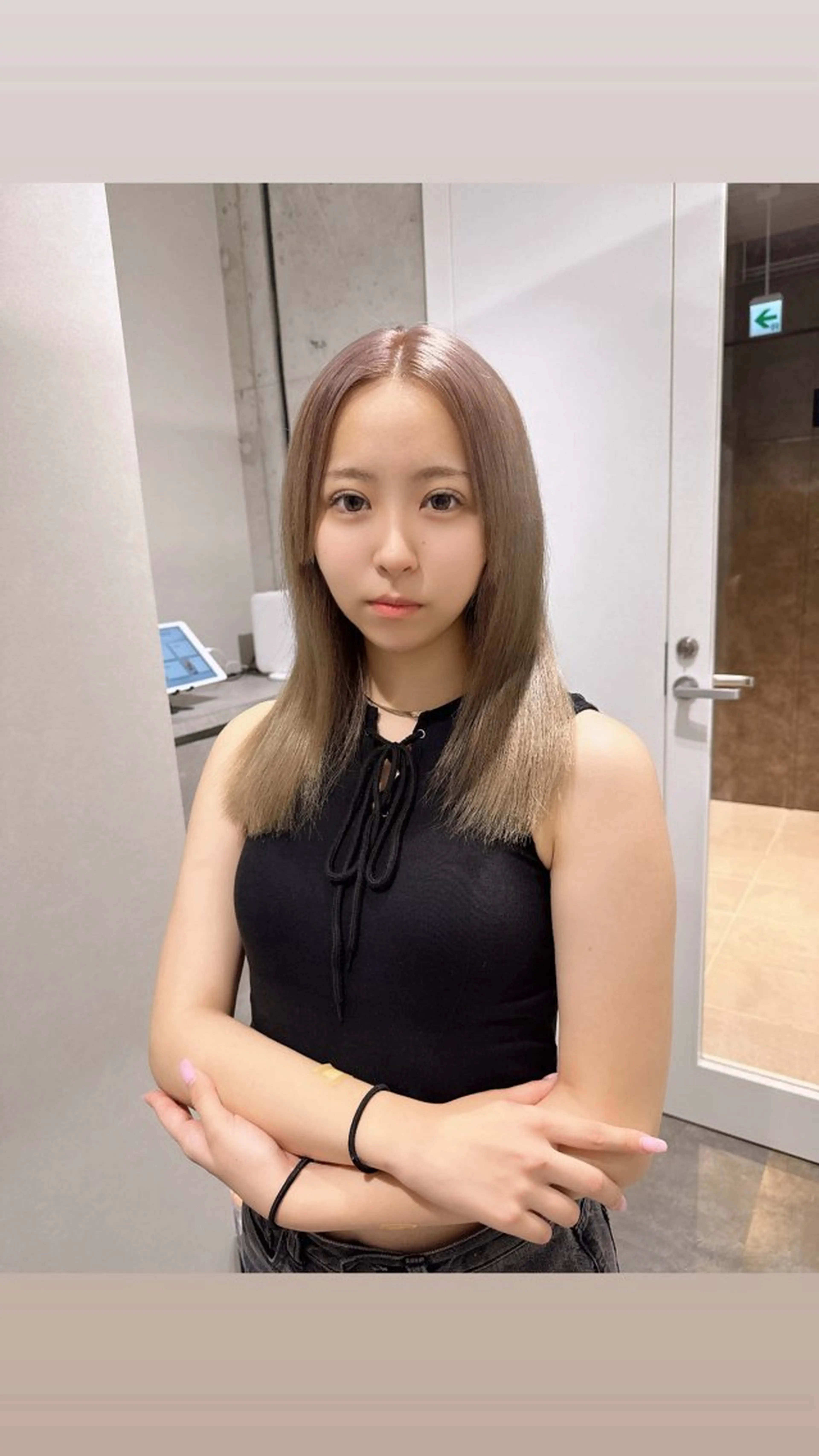 セミロング Rita/髪質改善 /透明感カラーのヘアスタイル