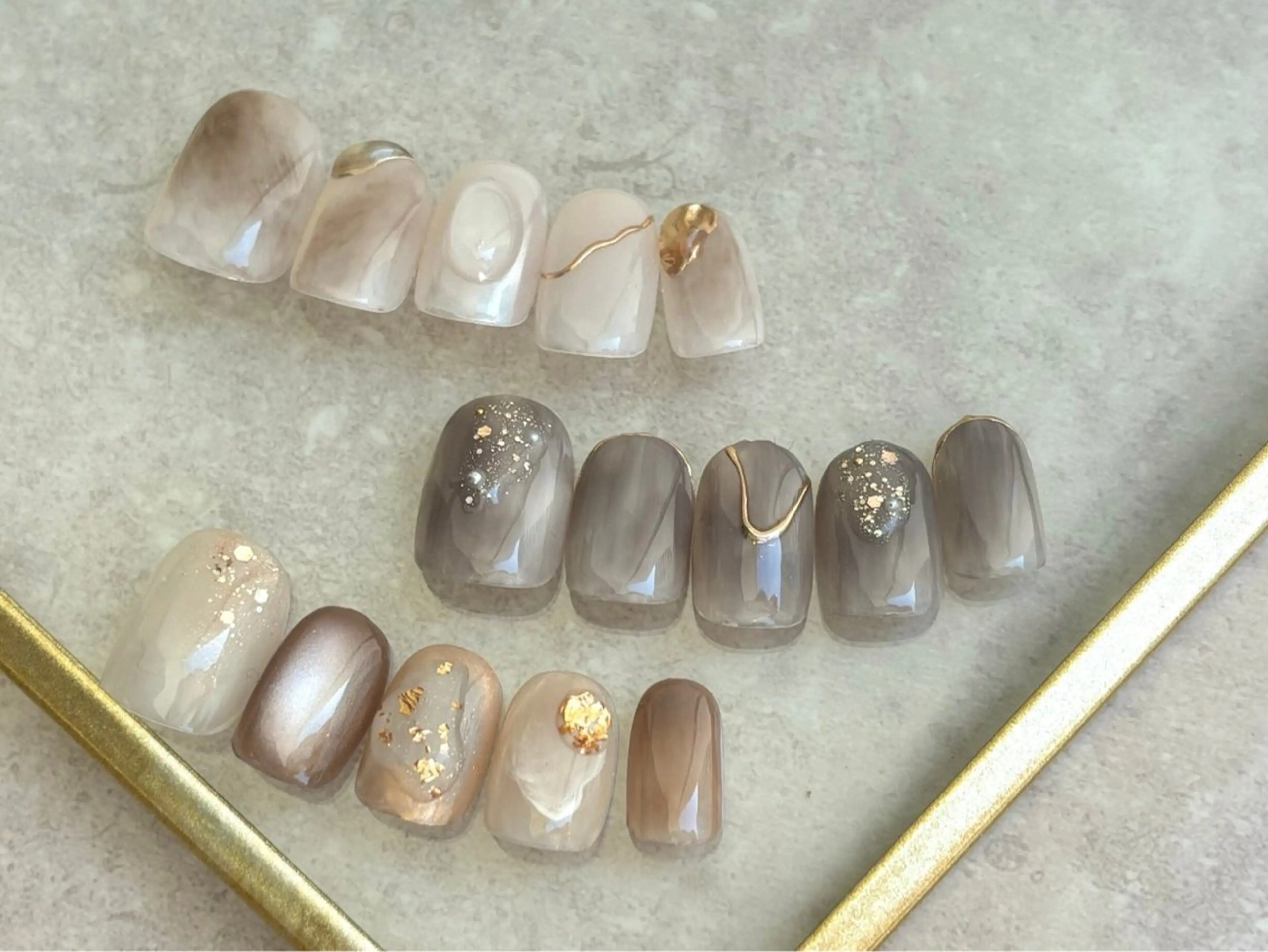 ネイル ニュアンスネイル aoi .のネイルデザイン