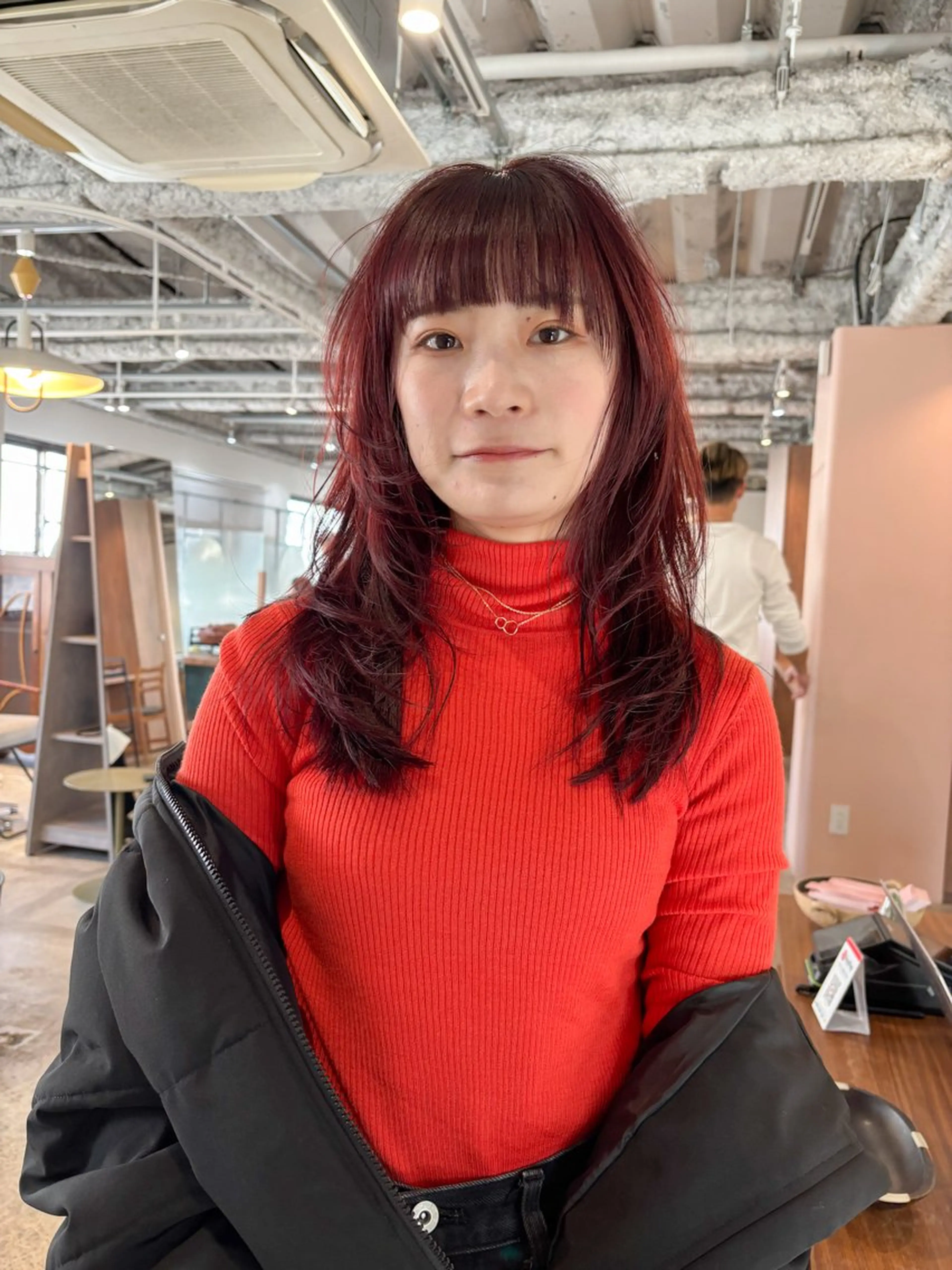ミディアム カラー ブリーチ ボルドーカラー ダブルカラー ブリーチなしカラー レイヤーカット ヘアカラー トリートメント Takuma Suzuki中目黒のヘアスタイル