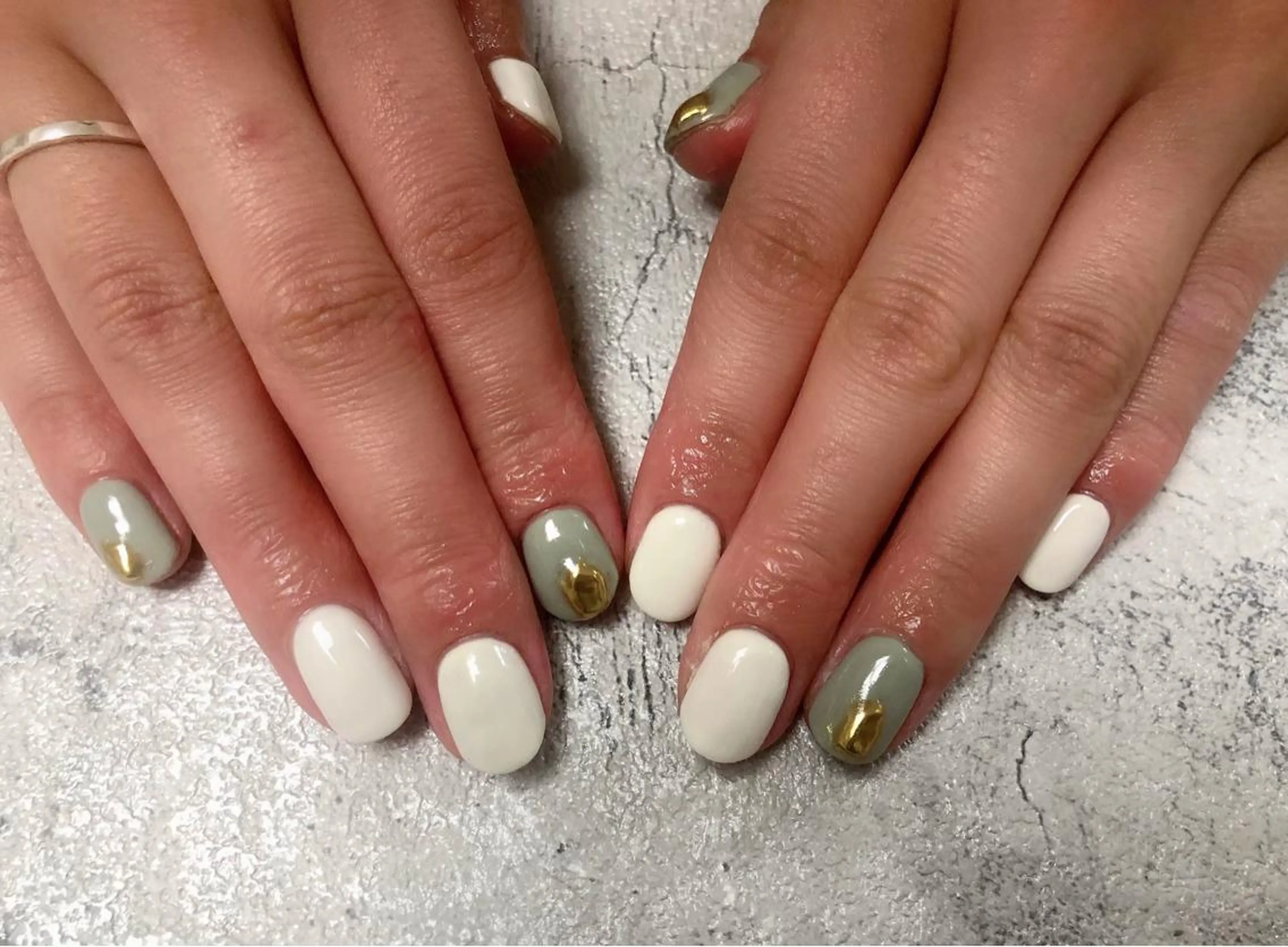 ネイル ミラーネイル ぷっくりネイル ハンドネイル Mogu nail 二子玉川のネイルデザイン