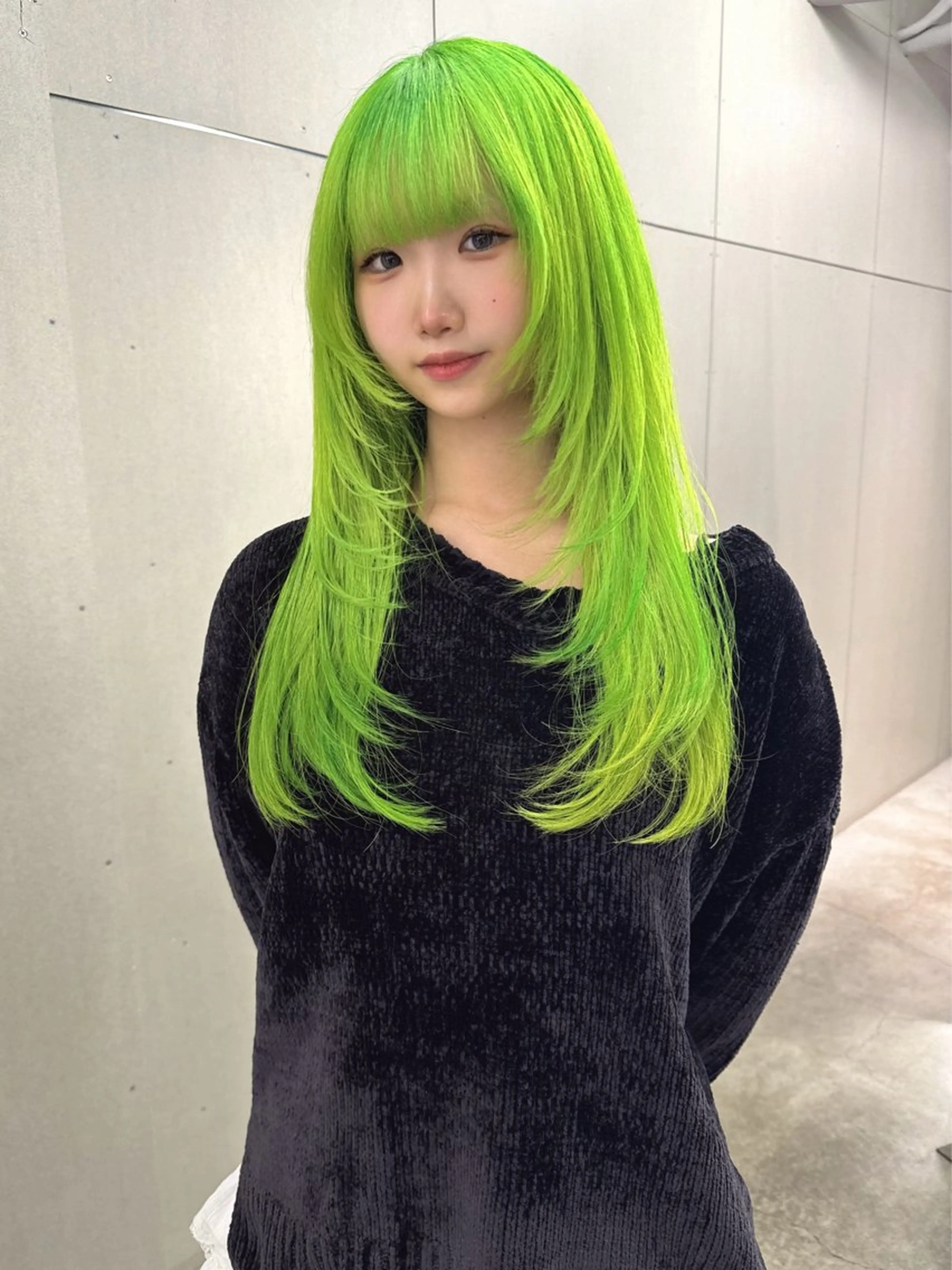 ロング カラー ヘアカラー GEM YURI ハイトーンカラーのヘアスタイル