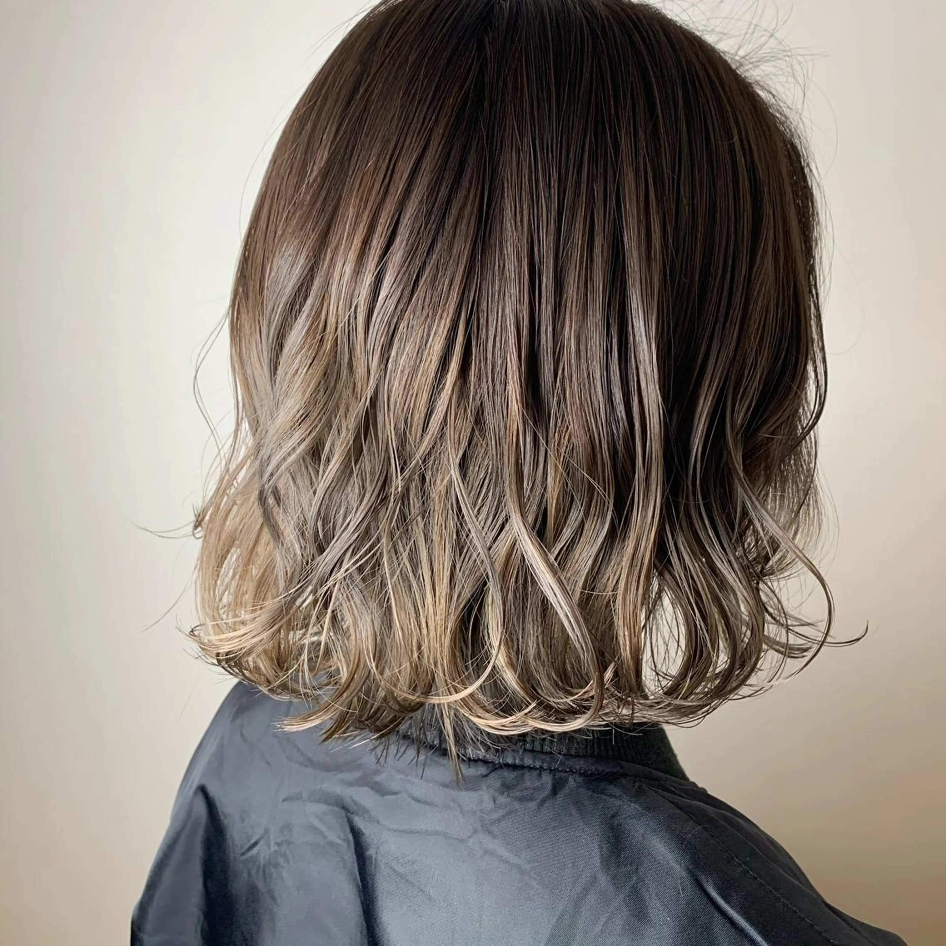 ミディアム カラー グラデーションカラー 中島 直哉のヘアスタイル