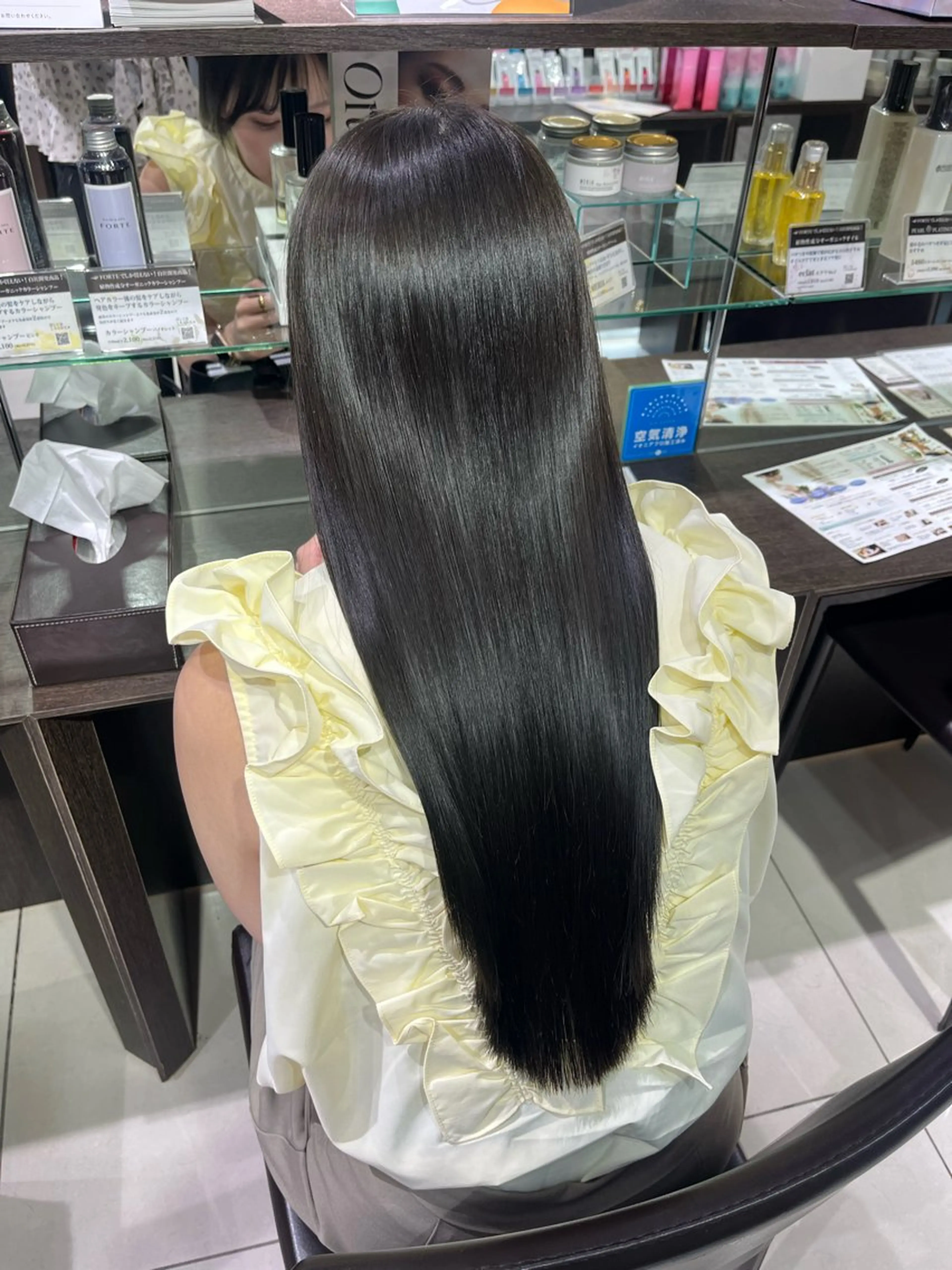 ロング 縮毛矯正 縮毛矯正 sakura 🪽 艶カラー/髪質改善のヘアスタイル