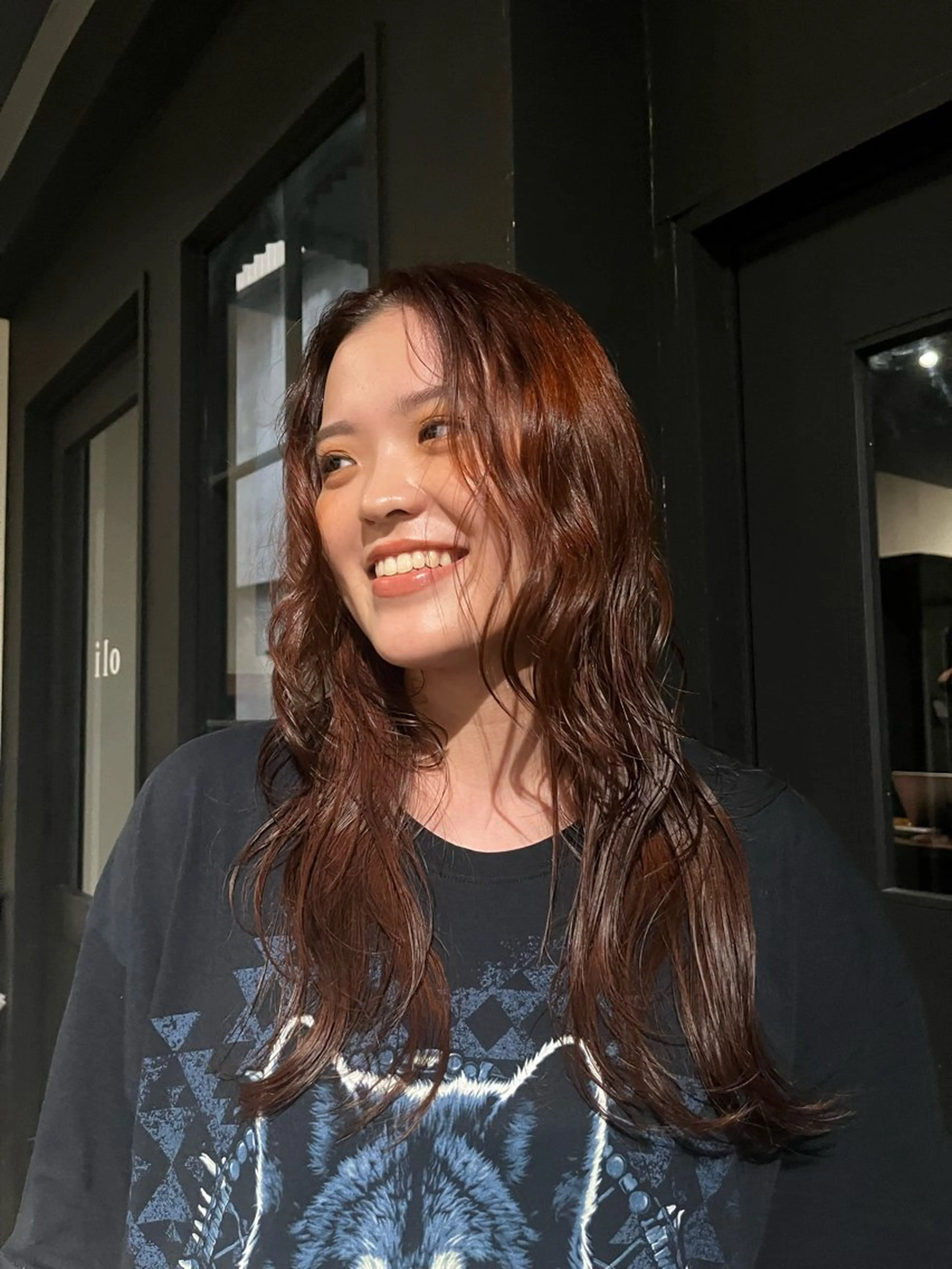 ロング オレンジブラウン みさき/レイヤー/ハ イトーン指名No.1のヘアスタイル