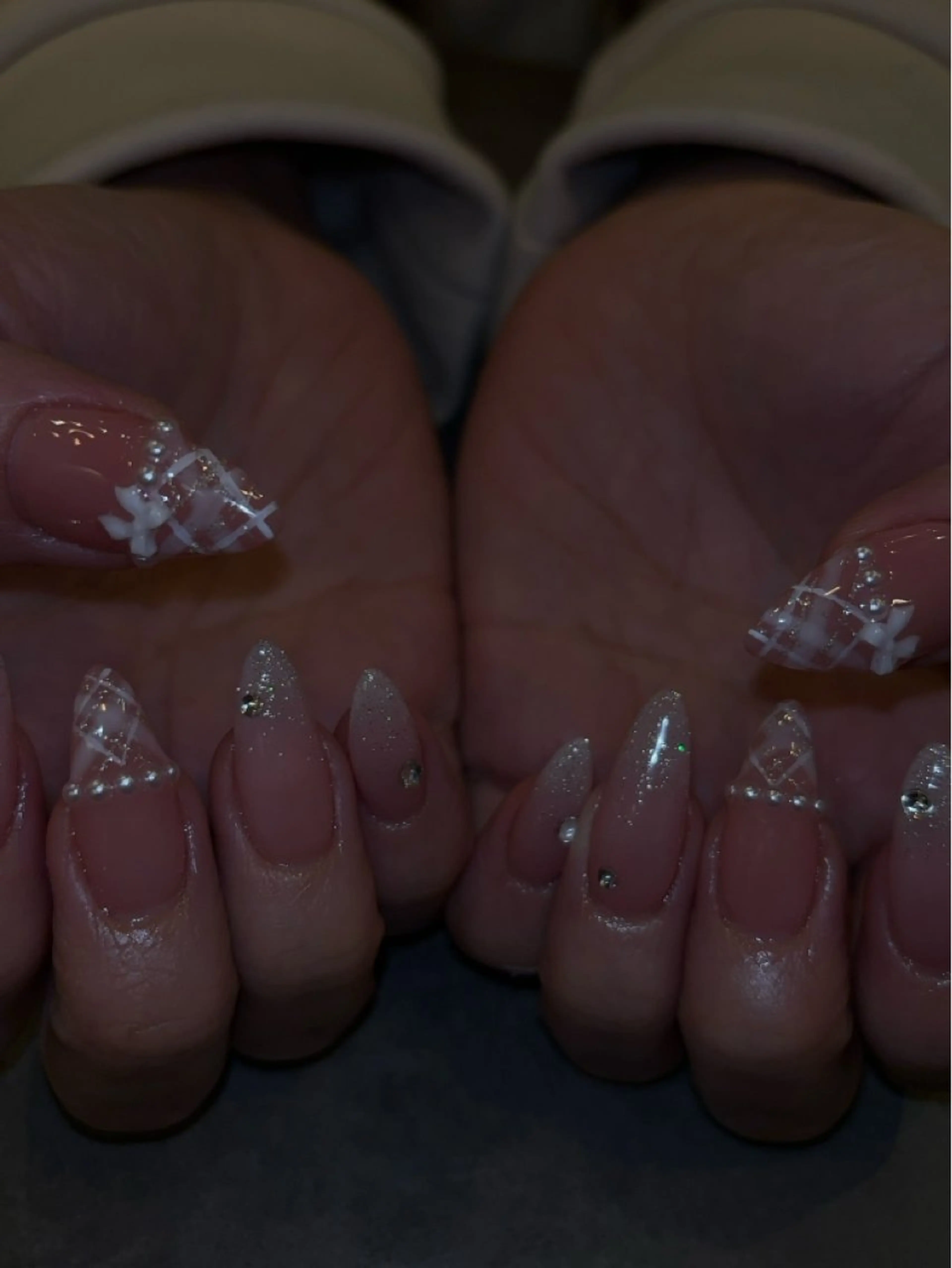 ネイル 鈴木 歩華のネイルデザイン