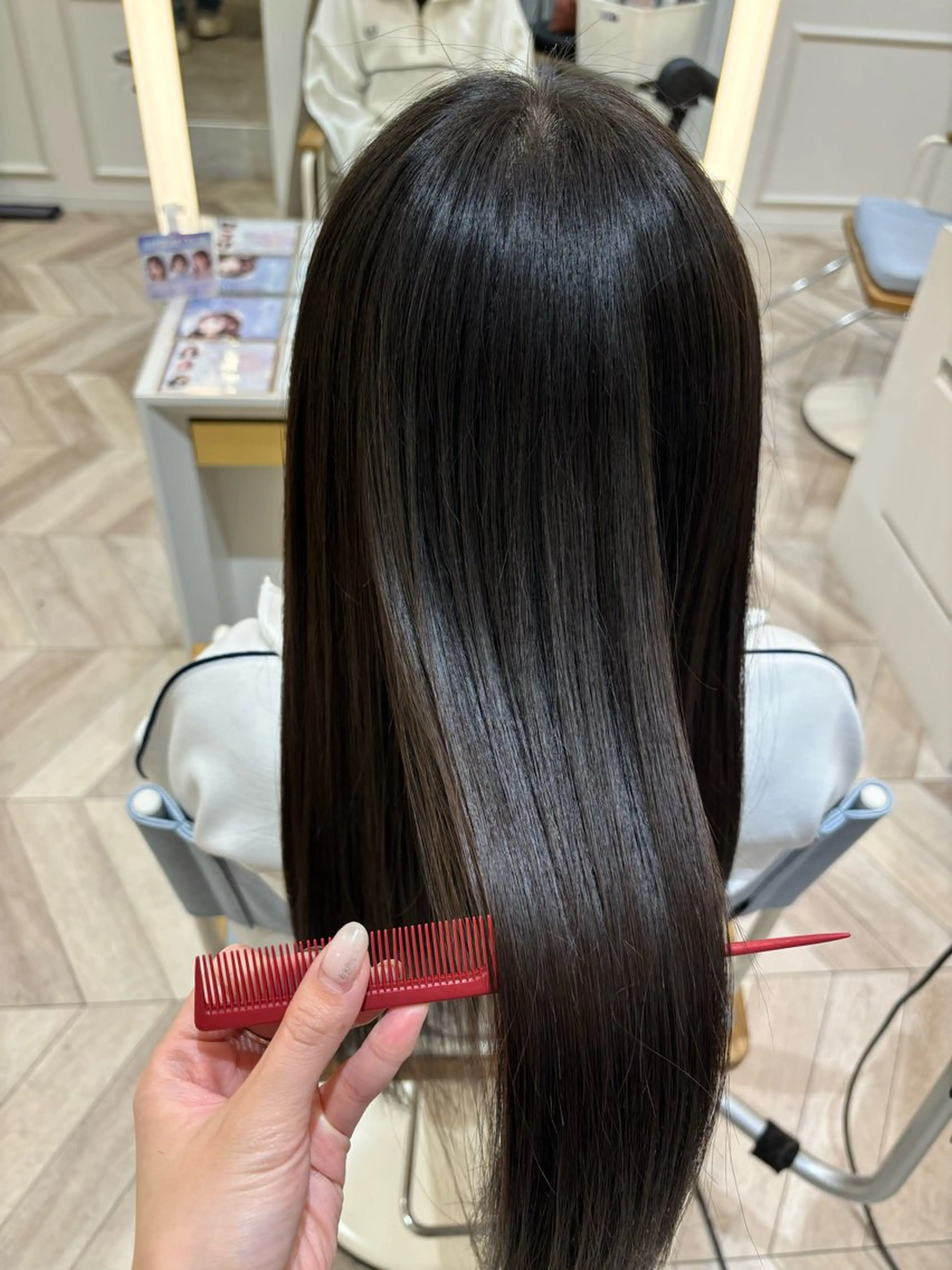 ロング ヘアカラー 💐レイヤー/透明感 カラー💐智口彩香のヘアスタイル