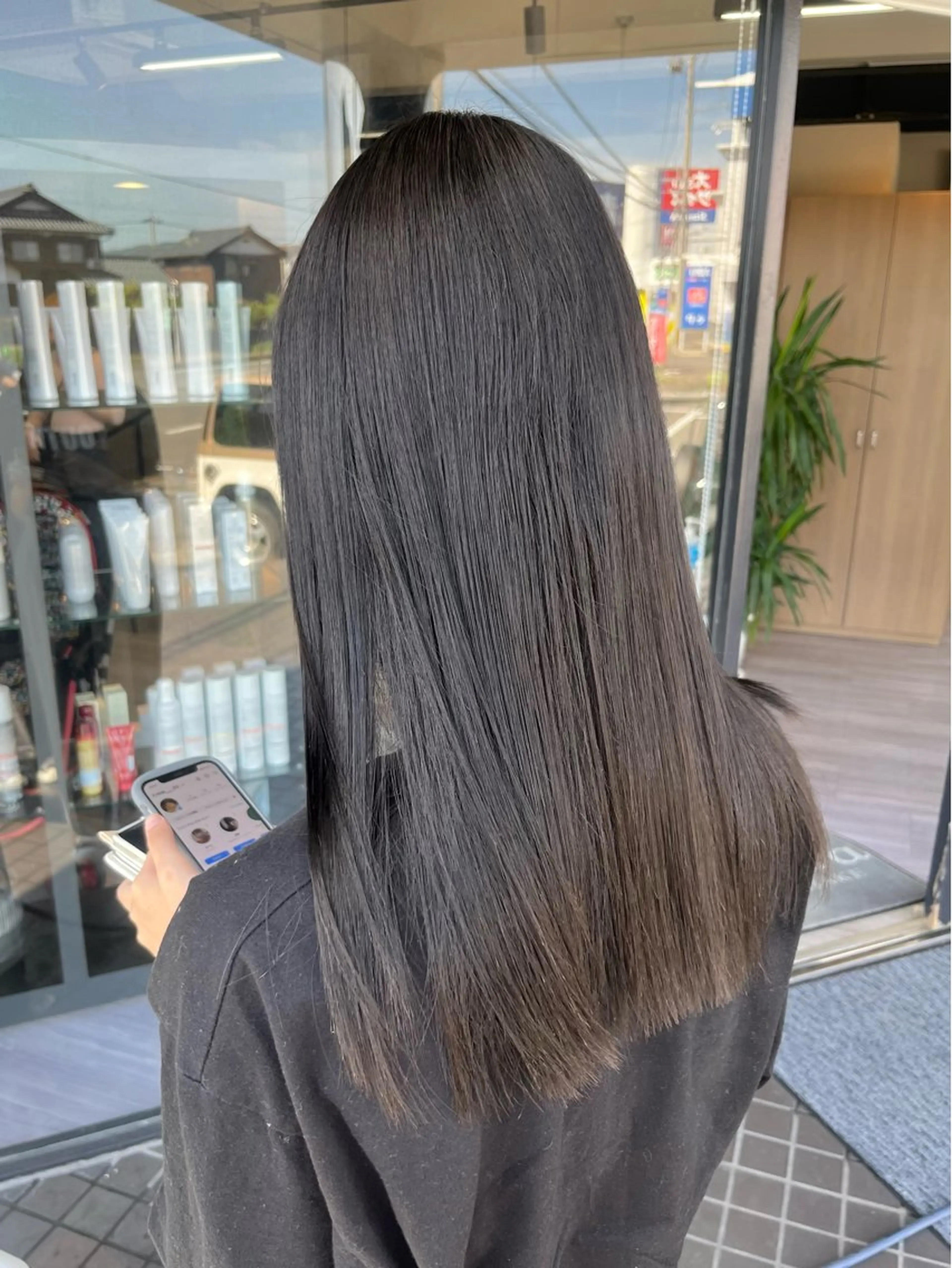 ロング alu所属・alu yuinaのヘアスタイル