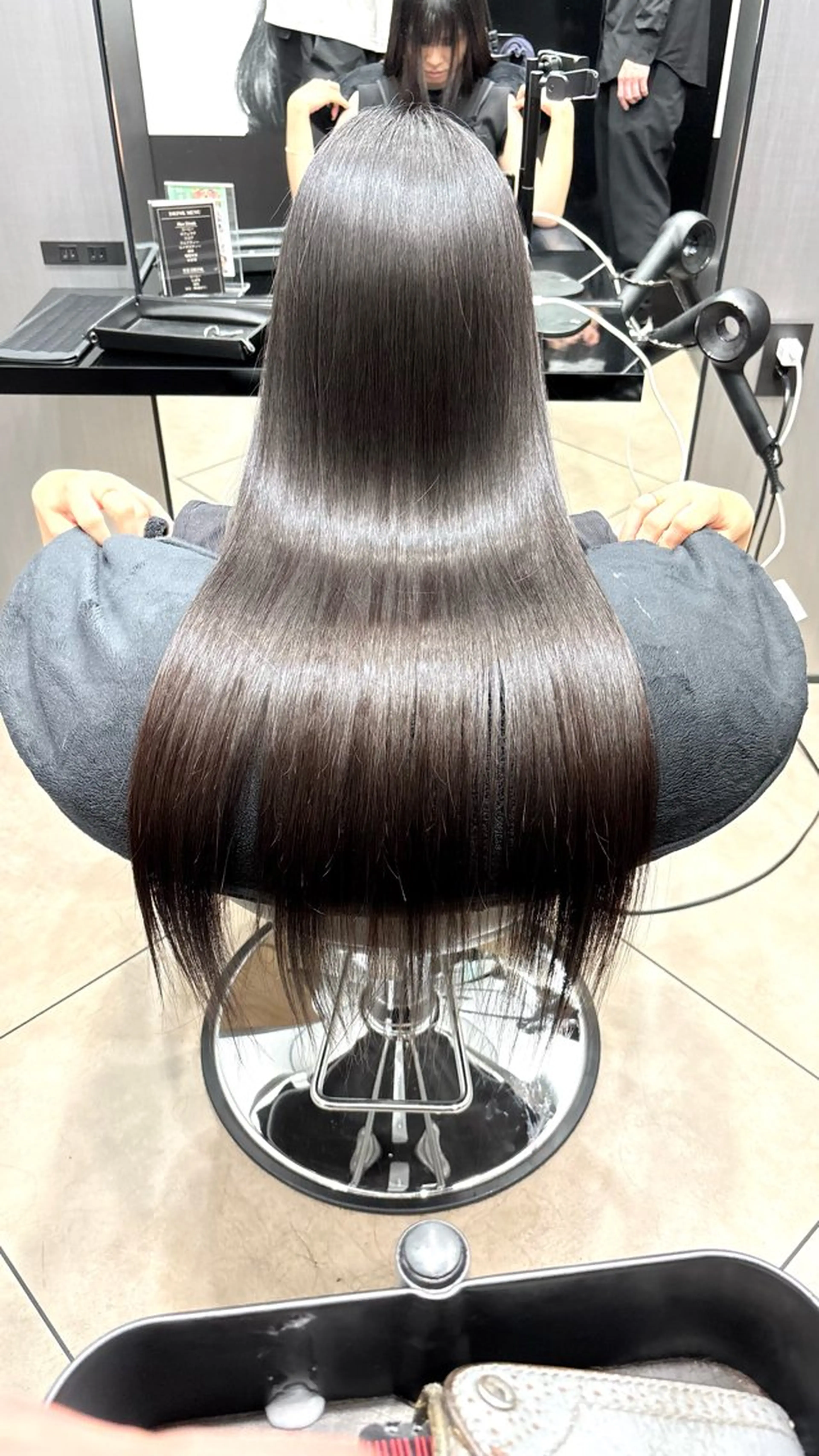 ロング 縮毛矯正 カット 縮毛矯正 HARUKI  MINATO Japan広島紙屋町店所属・hmj紙屋町店 脊戸智志のエステ・リラクイメージ